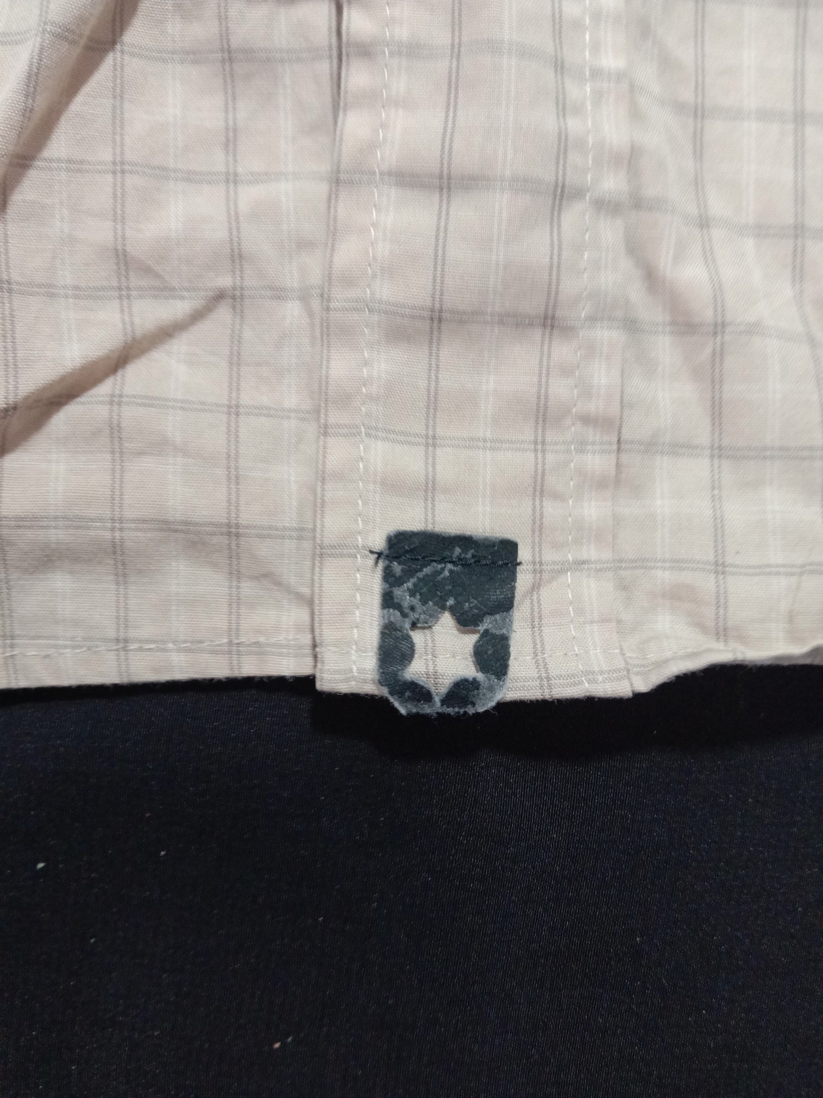 Japanese Brand Vintage Homless Button Up Shirts Smart Casual Size US M / EU 48-50 / 2 - 7 Thumbnail