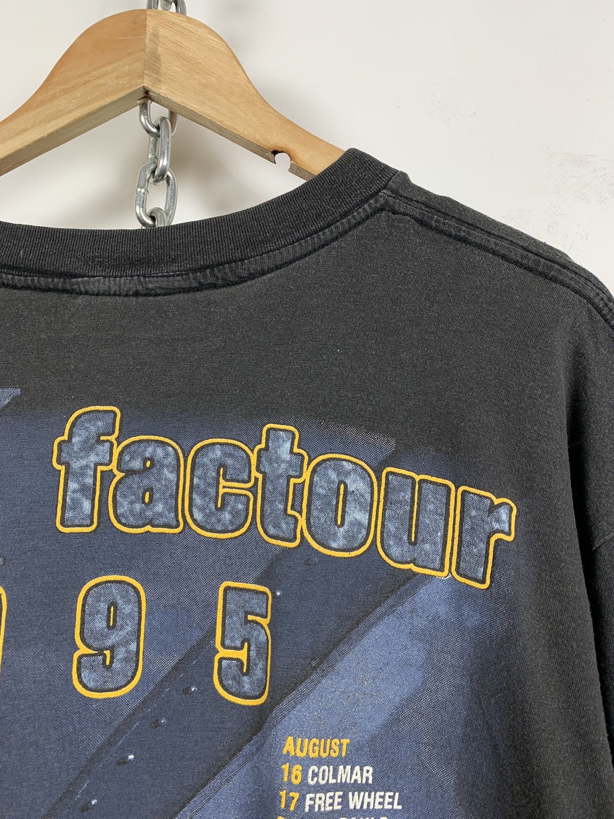 Band Tees 1995 Vintage Iron Maiden The X Factor Tour Very Rare T-Shirt Size US XXL / EU 58 / 5 - 17 Thumbnail