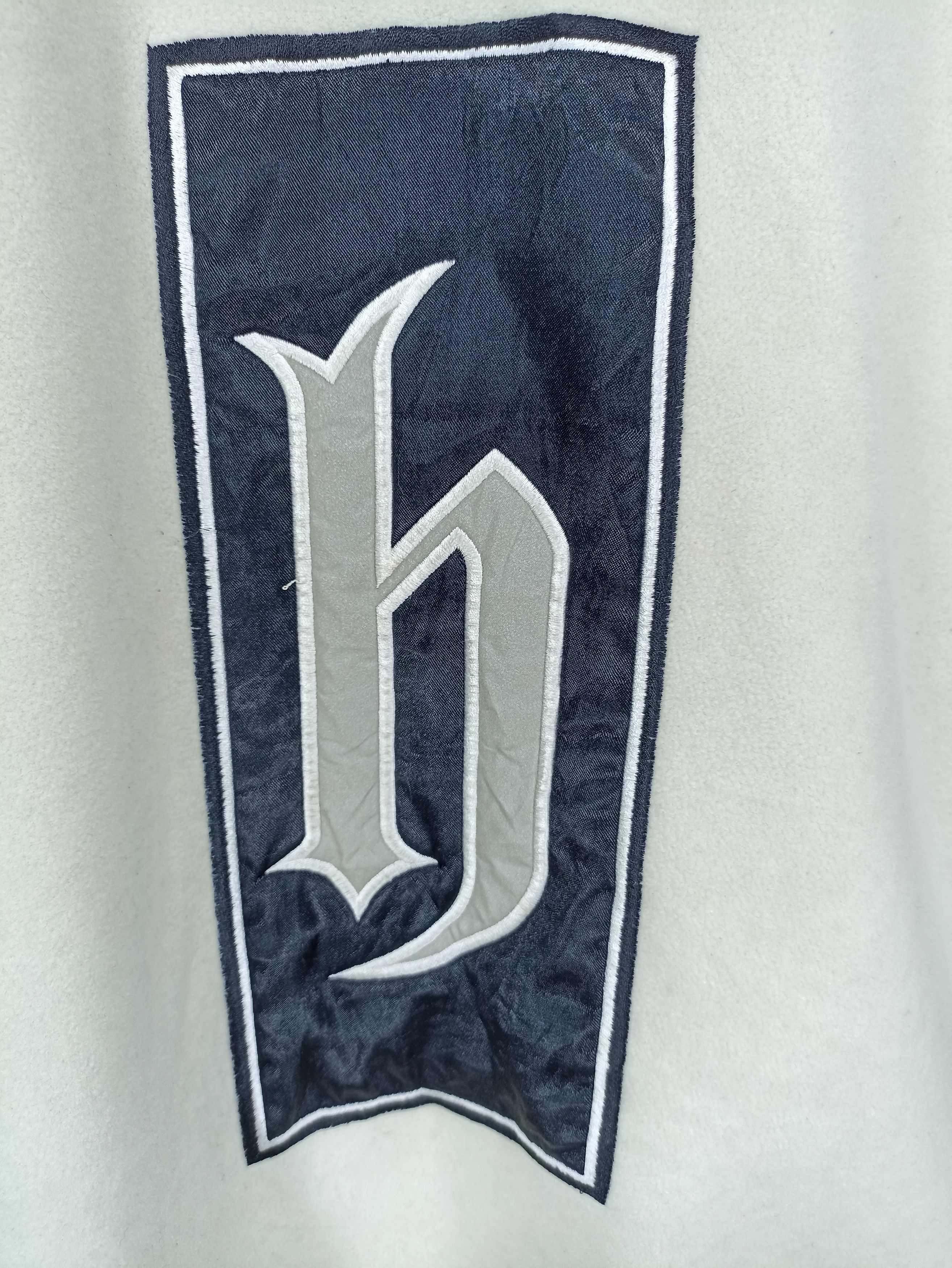 Japanese Brand × Vintage Vintage Japanese Brand H Fleece Big Logo Size US XL / EU 56 / 4 - 4 Thumbnail