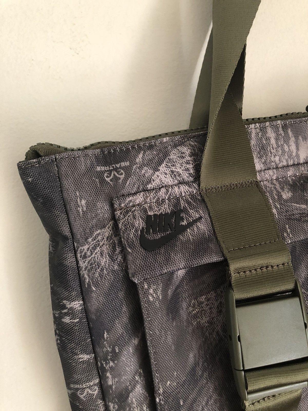 Nike Nike Lab Real Tree camo utility military tactical tote bag Size ONE SIZE - 4 Thumbnail