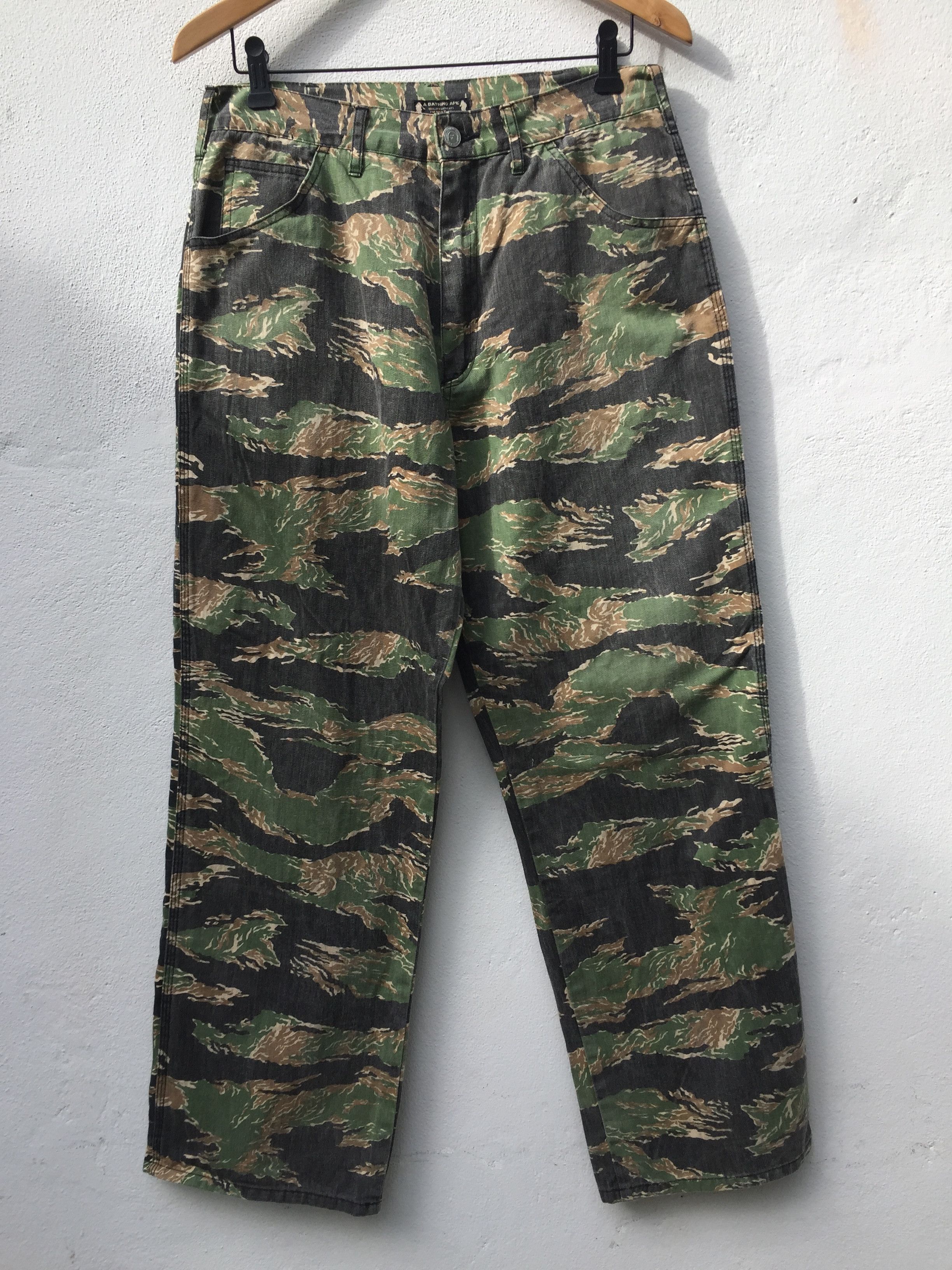 Bape Tiger Camo Pants Size US 32 / EU 48 - 4 Thumbnail