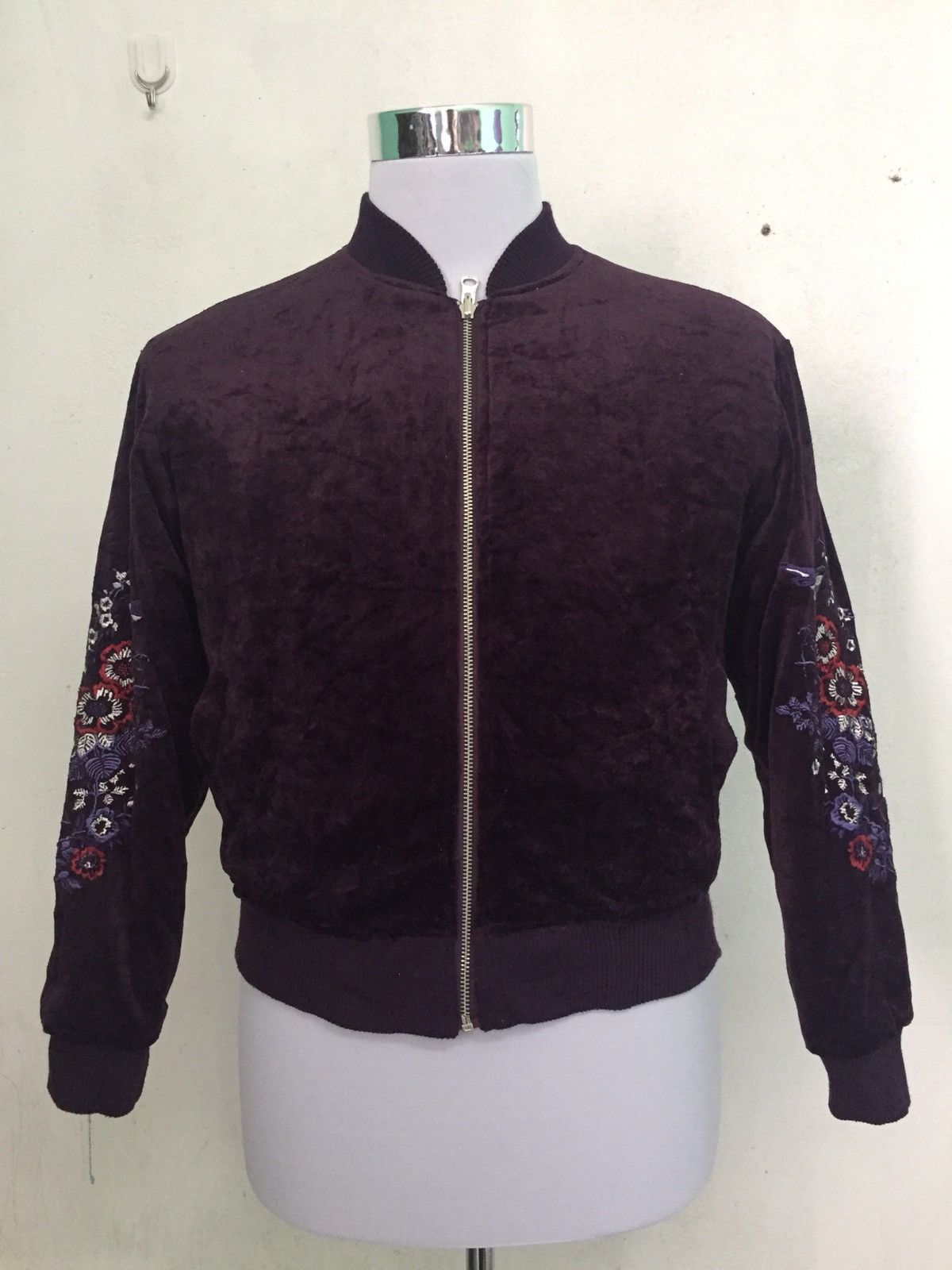 Japanese Brand Velvet Flowers Birds Sukajan Style Jacket Size US S / EU 44-46 / 1 - 1 Thumbnail