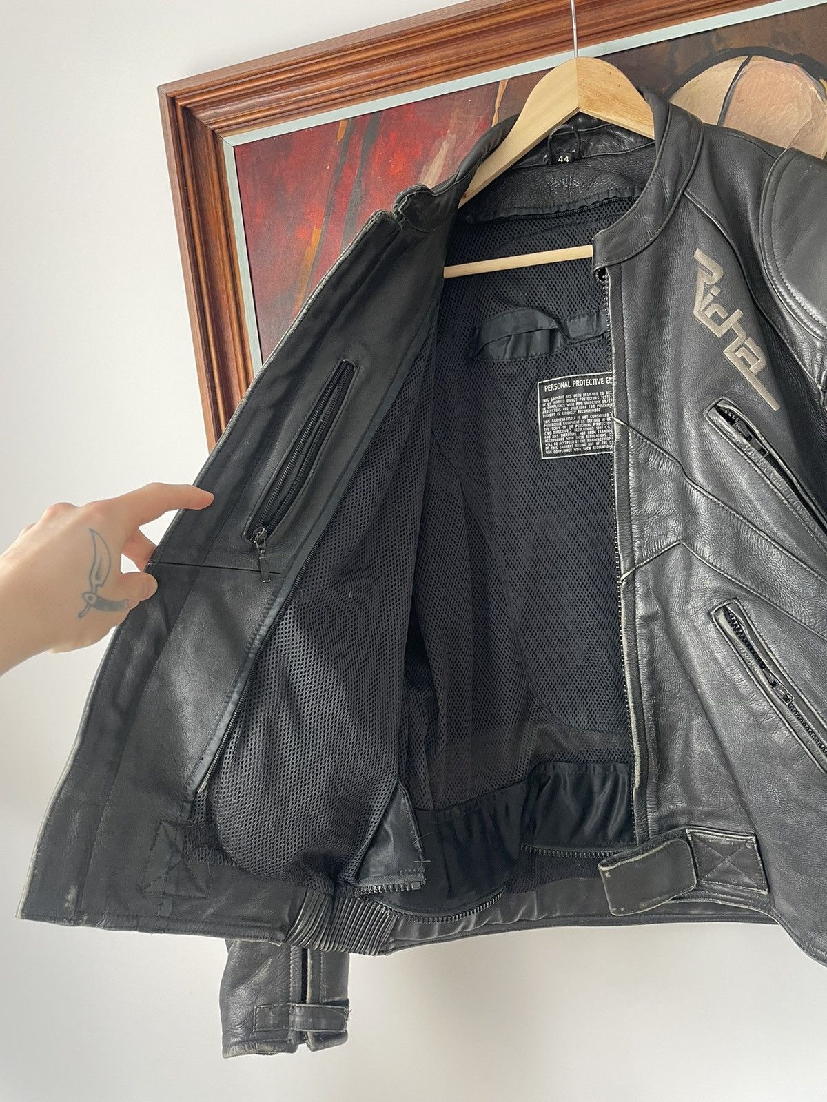 Other Distressed High Quality Genuine Leather moto/racing jacket Size US M / EU 48-50 / 2 - 5 Thumbnail