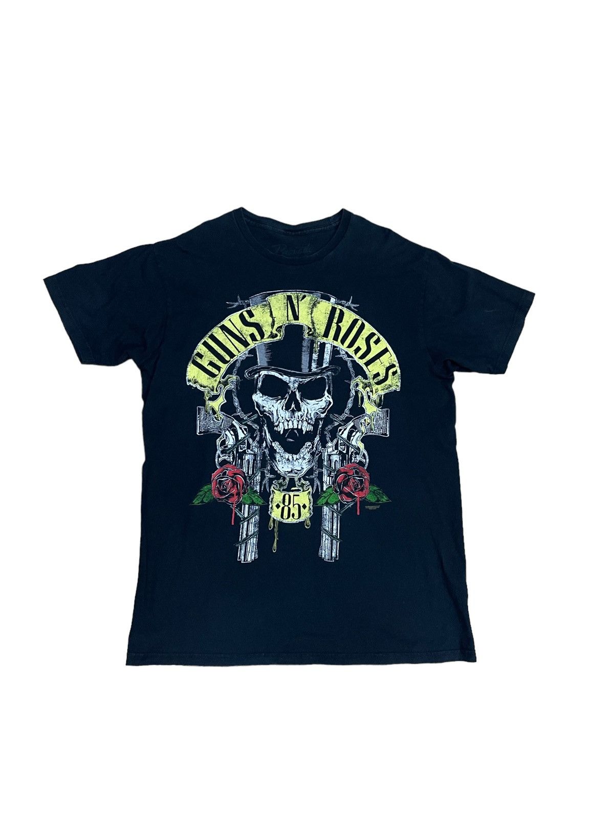 Guns N' Roses Vintage Gun N Roses Tees Distressed Size US M / EU 48-50 / 2 - 1 Thumbnail