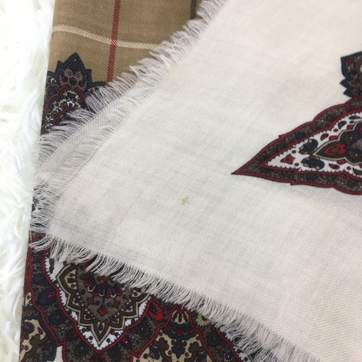 Burberry Vintage Burberry Paisley Scarf Size ONE SIZE - 8 Thumbnail