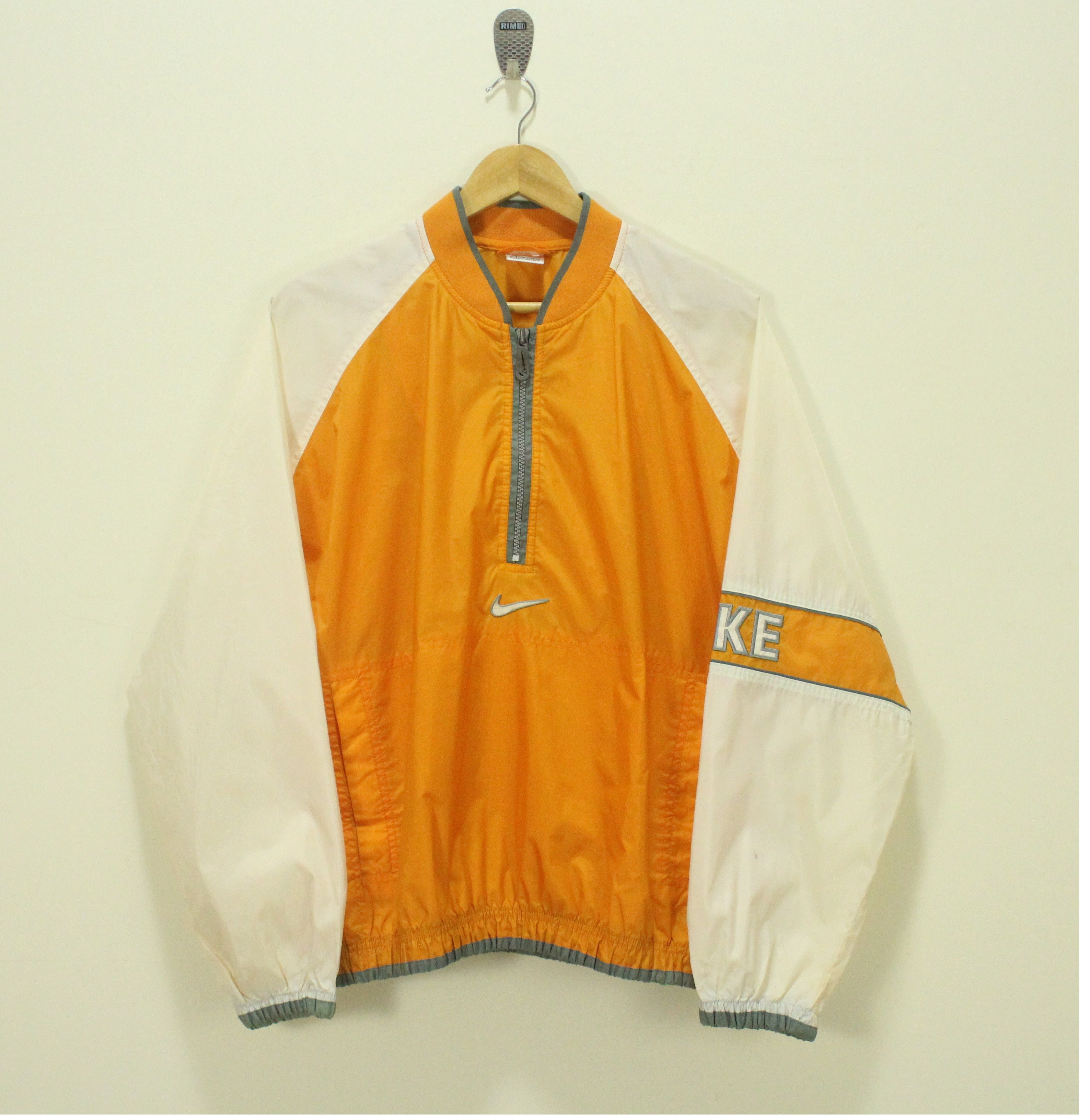 Nike × Vintage NIKE Windbreaker Pullover Lightweight Embroidery Logo Size US S / EU 44-46 / 1 - 1 Thumbnail