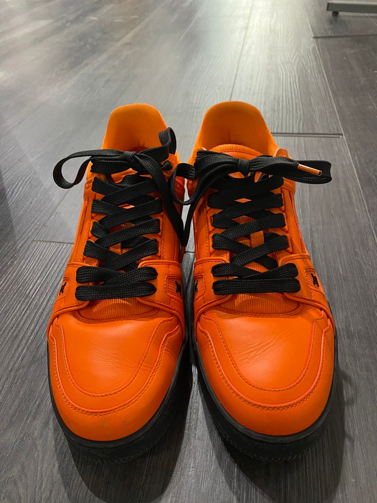 Louis Vuitton Trainer Orange Taille LV8