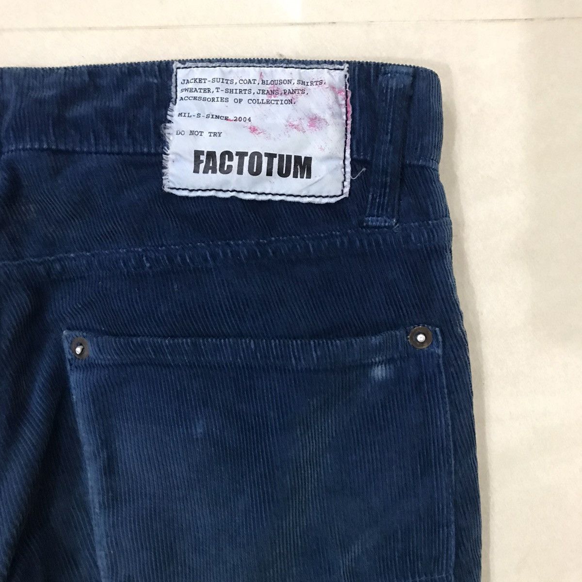 FACTOTUM Factotum Corduroy Plain Trousers Casual Pant Size US 30 / EU 46 - 11 Thumbnail