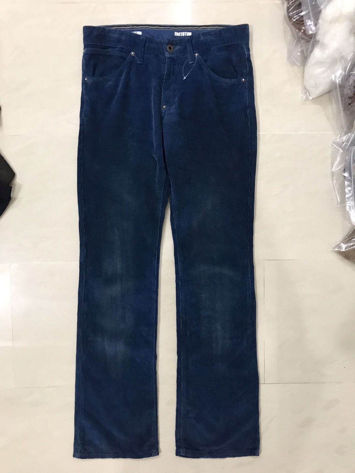 FACTOTUM Factotum Corduroy Plain Trousers Casual Pant Size US 30 / EU 46 - 2 Thumbnail