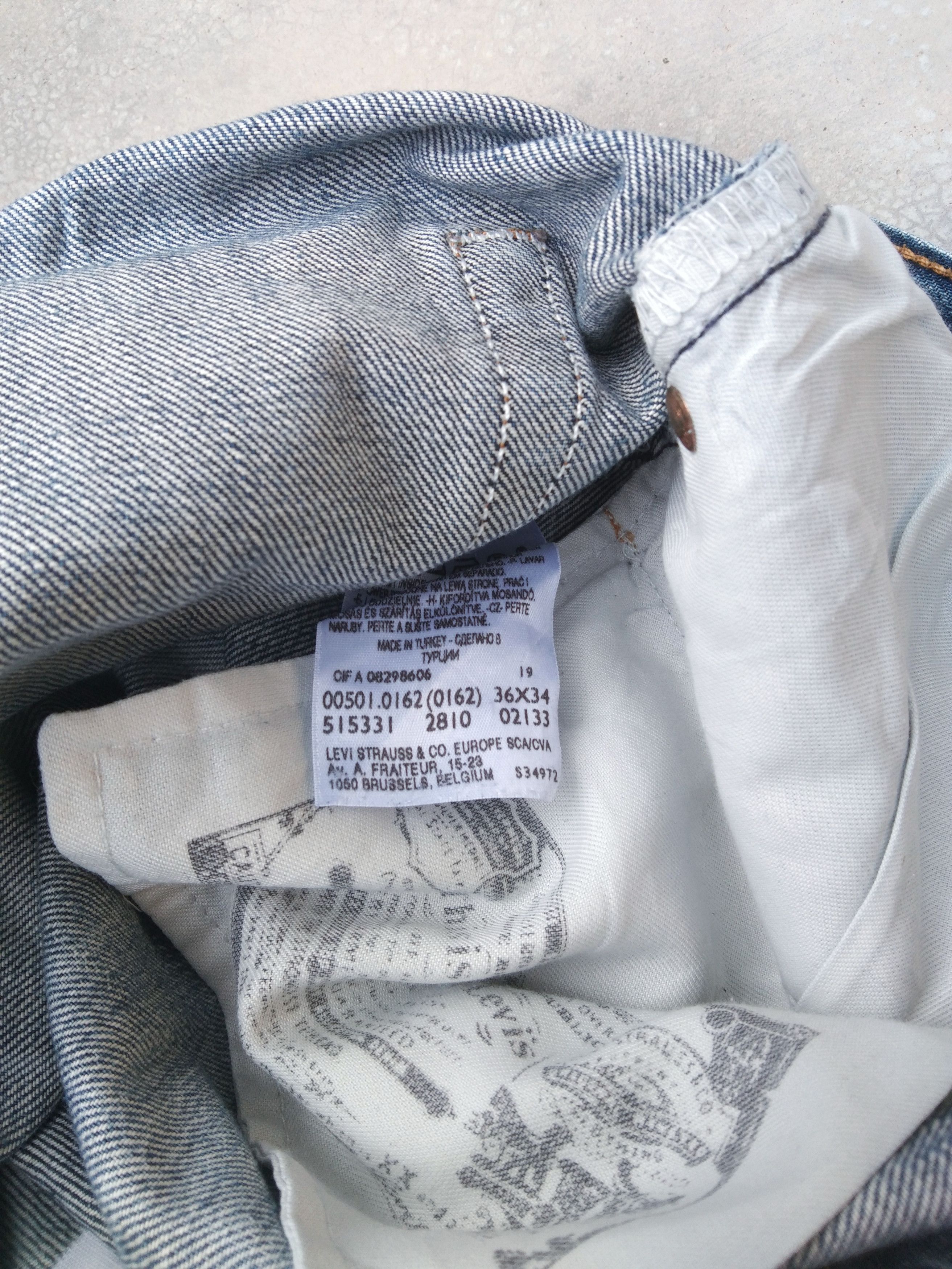 Levi's Vintage Levi's 501 Faded Blue Distressed Jeans 36x33 Size US 36 / EU 52 - 8 Thumbnail