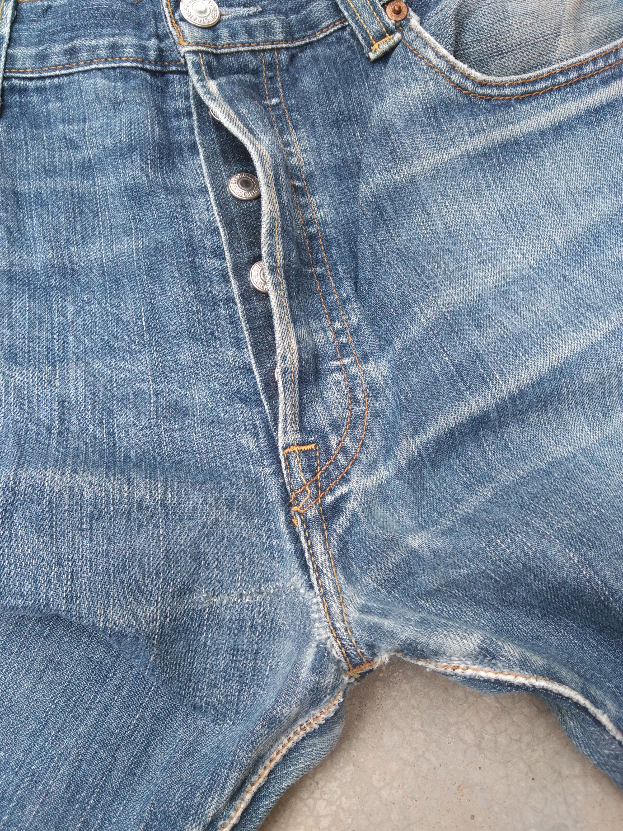 Levi's Vintage Levi's 501 Faded Blue Distressed Jeans 36x33 Size US 36 / EU 52 - 6 Thumbnail