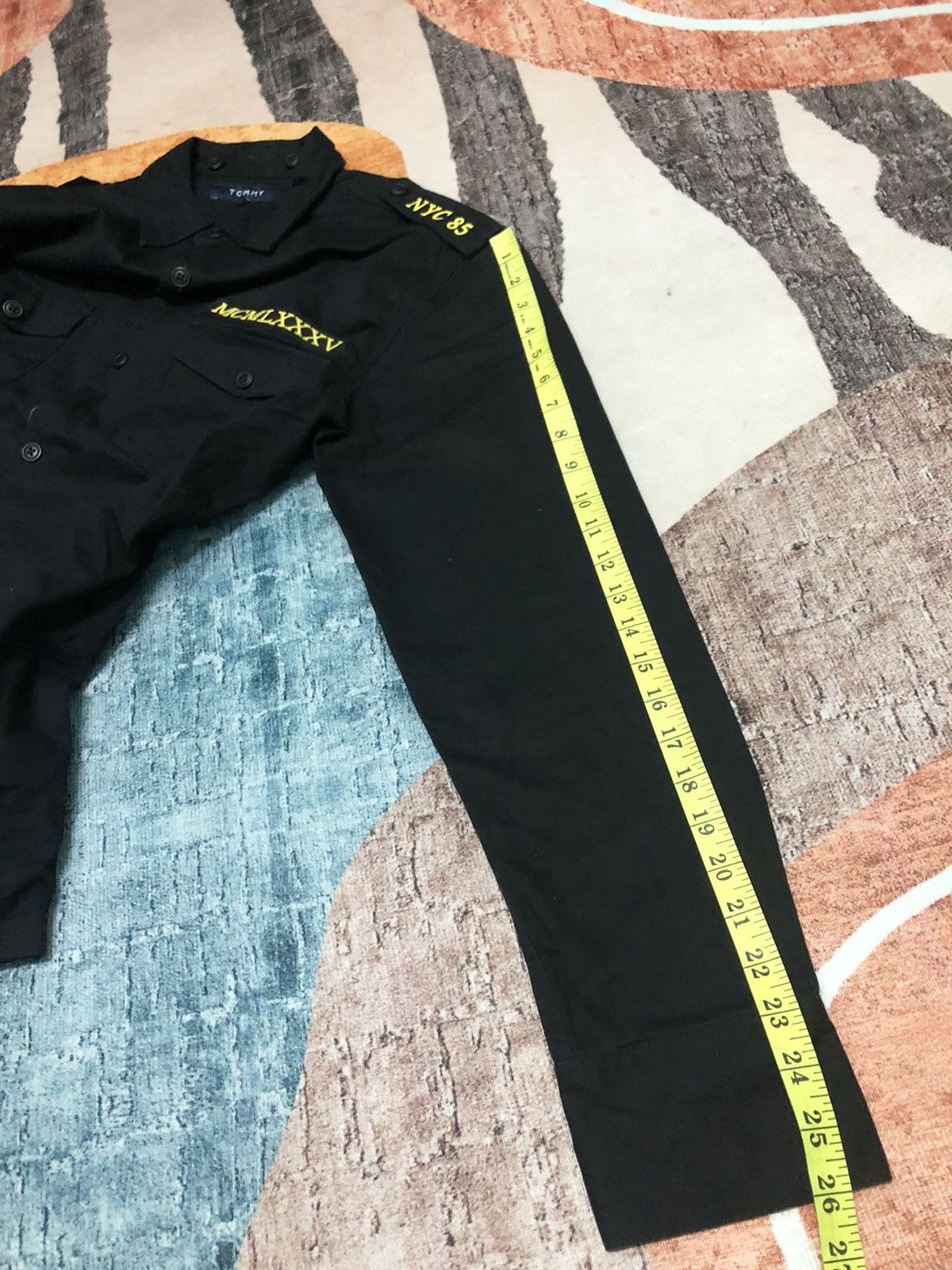 Tommy Hilfiger × Vintage VINTAGE TOMMY NYC85 MCMLXXXV MILITARY DESIGN SHIRT Size US L / EU 52-54 / 3 - 12 Thumbnail