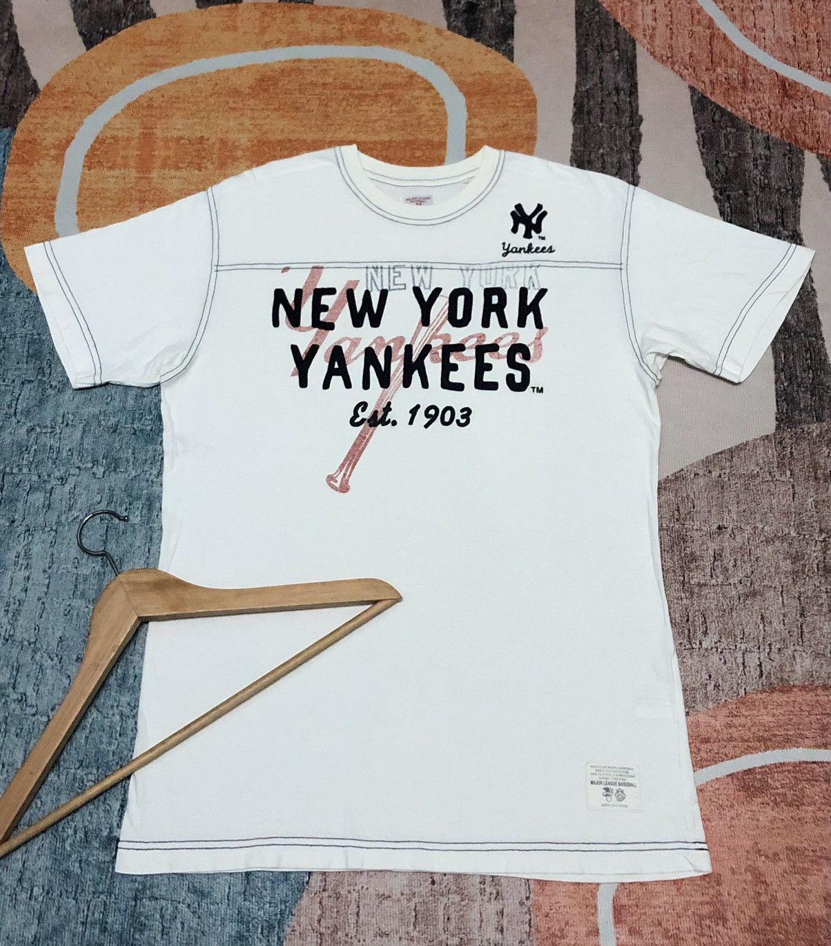 image of Mlb x New York Yankees Vintage 2007 New York Yankees X Uniqlo Shirt in White, Men's (Size Medium)