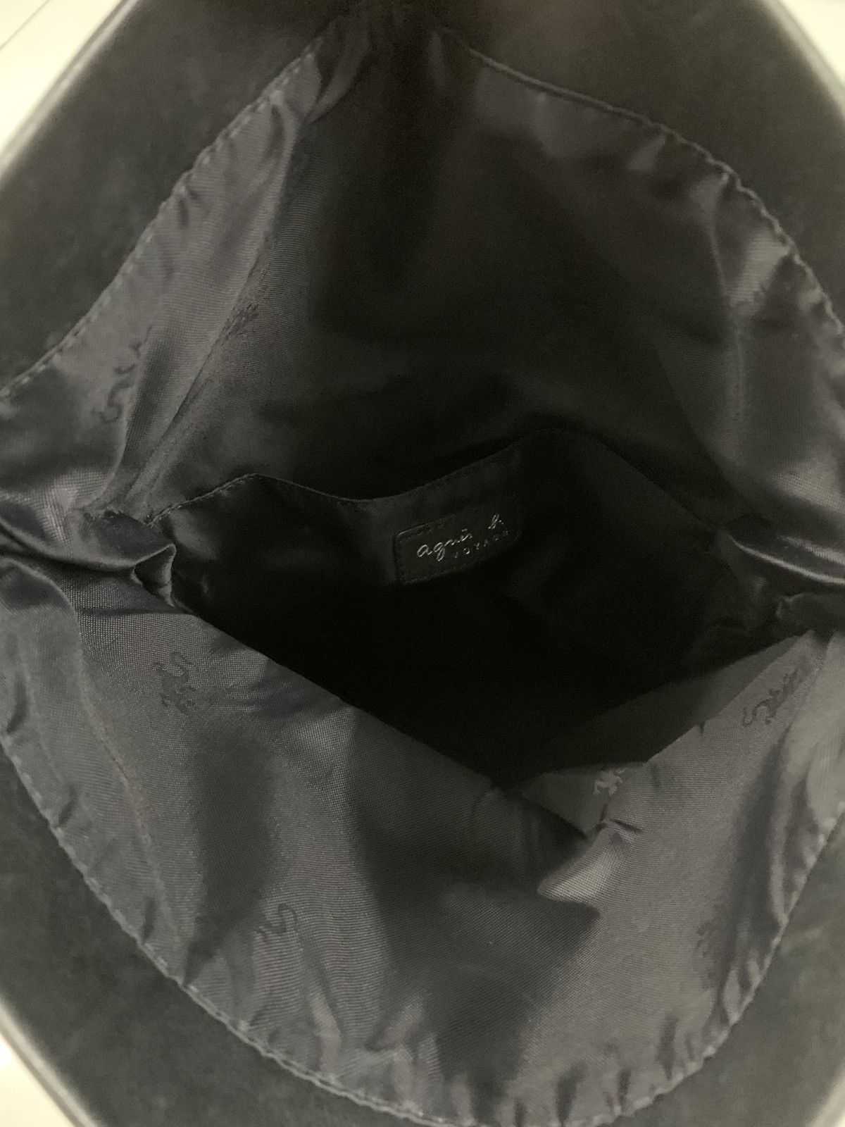 Issey Miyake RARE ‼️ Agnes B. Paris Leather Crossbody Sling Bag Size ONE SIZE - 5 Thumbnail