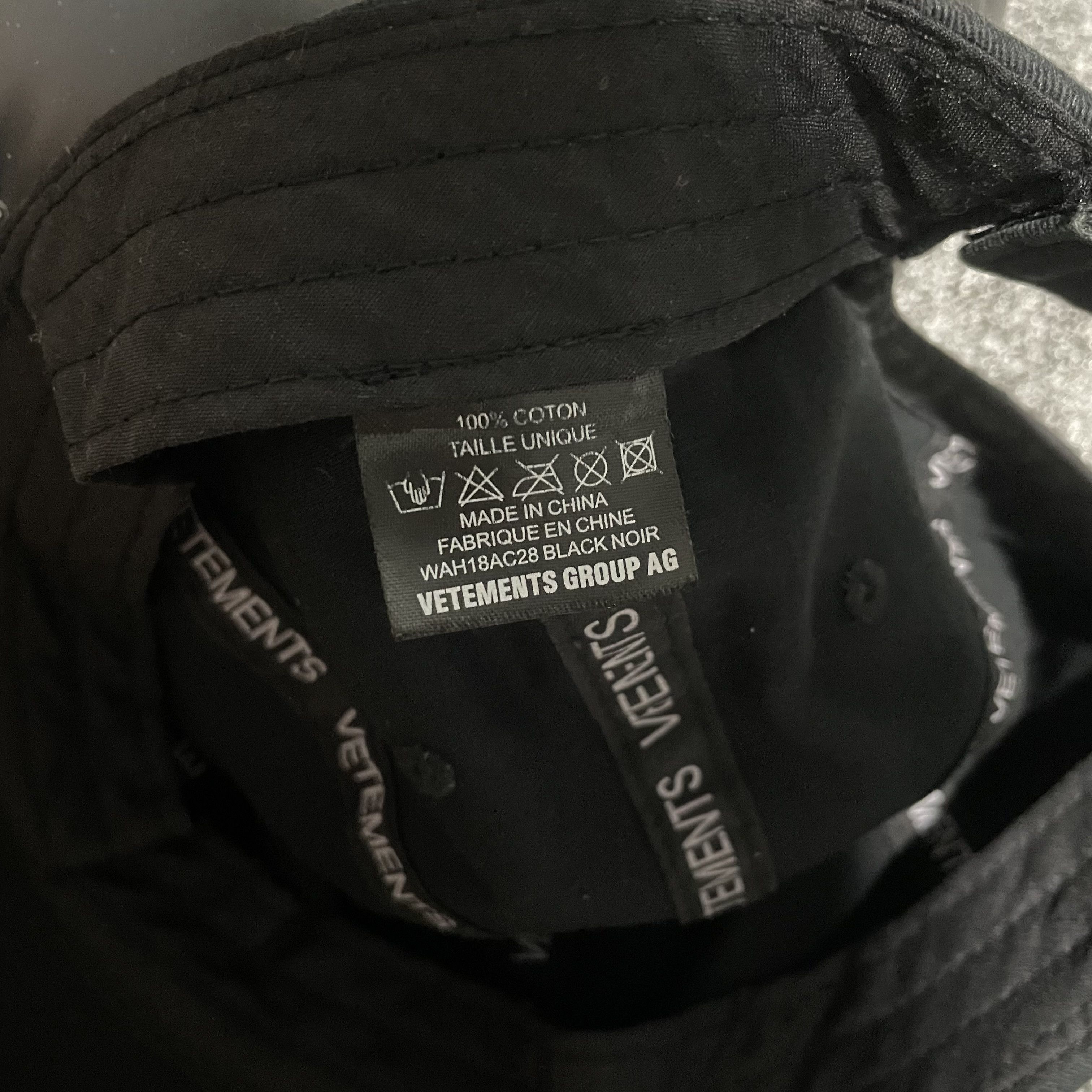 Vetements Vetements AW17 Biohazard Genetically Modified Cap Size ONE SIZE - 5 Thumbnail