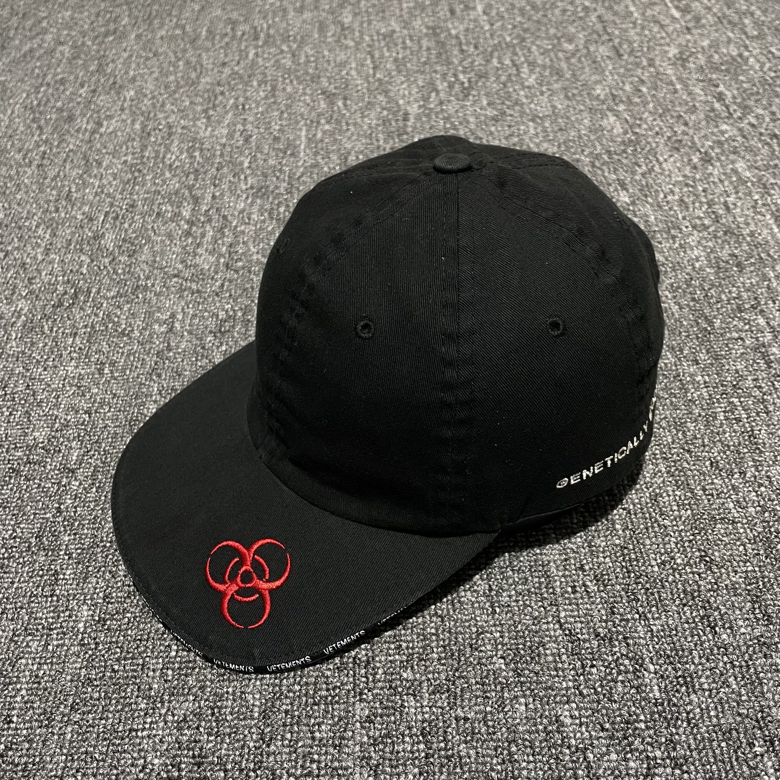 Vetements Vetements AW17 Biohazard Genetically Modified Cap Size ONE SIZE - 2 Thumbnail