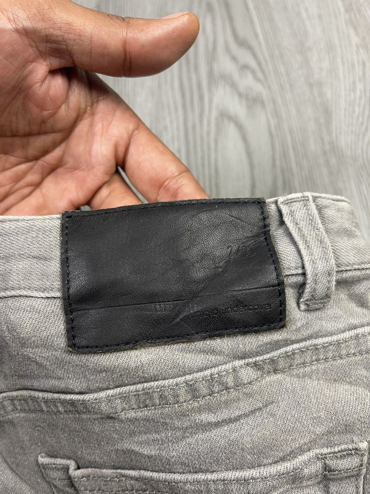 Japanese Brand × Undercover × Uniqlo Undercover Uniqlo stretch grey denim utilities mini skirt Size 28" / US 6 / IT 42 - 3 Thumbnail