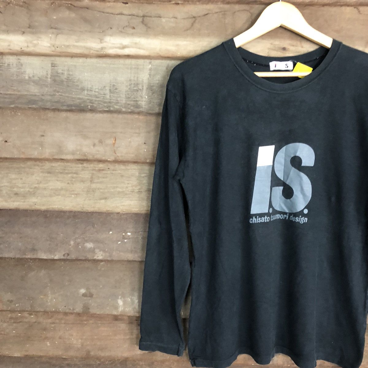 Issey Miyake DL Issey Miyake IS big logo Black Long Sleeve Tshirt #3881 Size US M / EU 48-50 / 2 - 7 Thumbnail