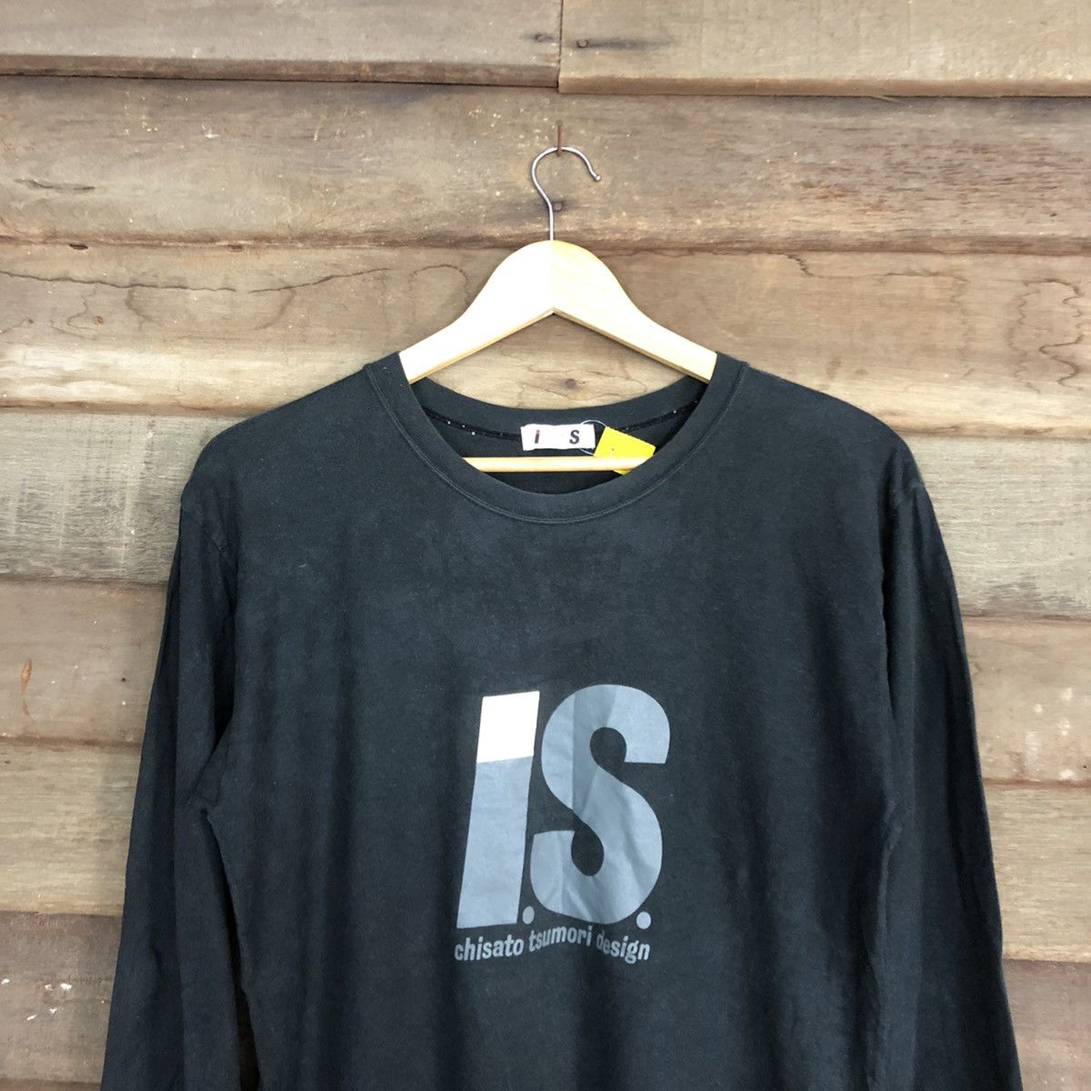 Issey Miyake DL Issey Miyake IS big logo Black Long Sleeve Tshirt #3881 Size US M / EU 48-50 / 2 - 9 Thumbnail