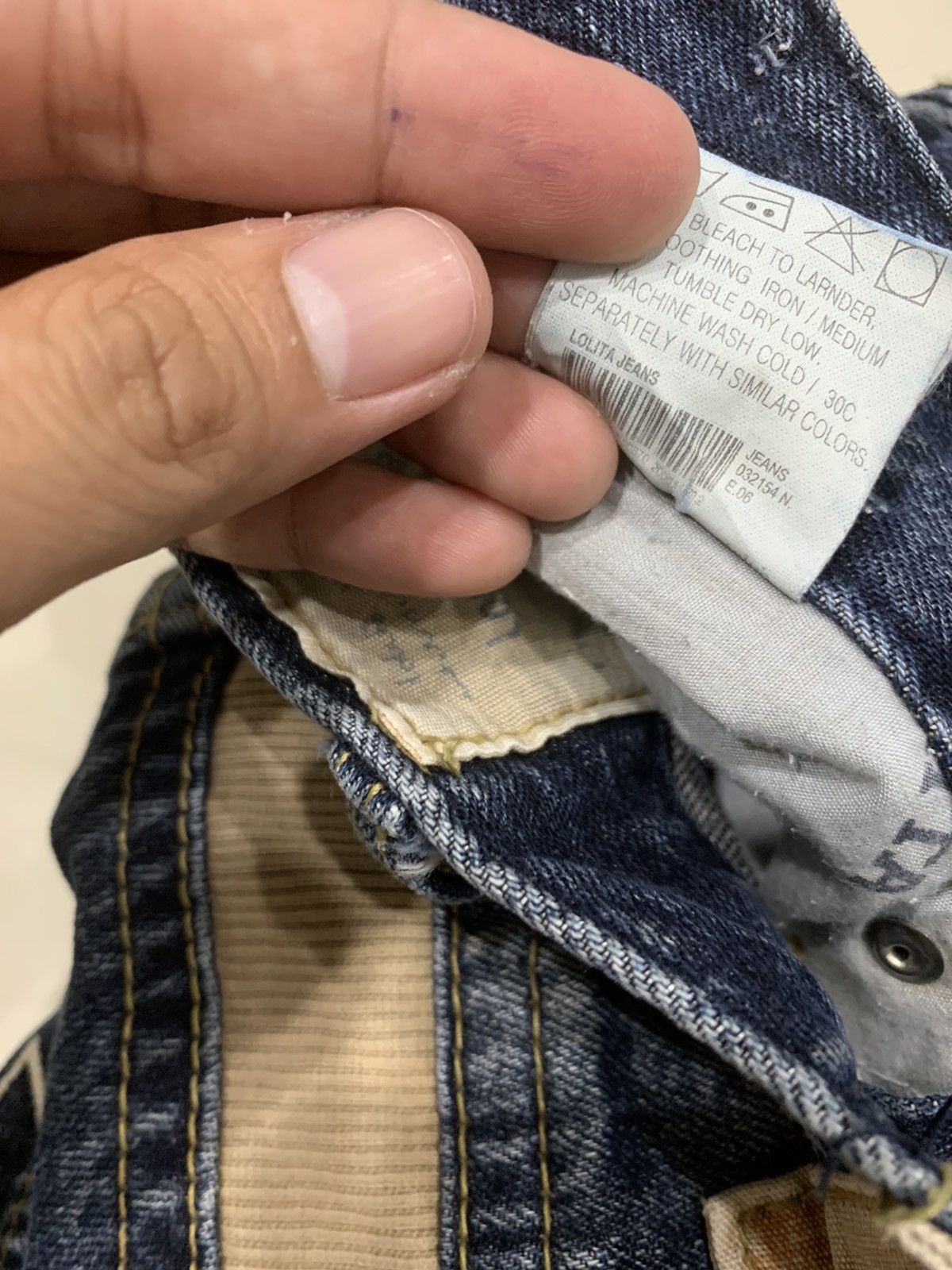 Japanese Brand LOLITA JEANS X YOSHITOMO NARA JEANS Size US 30 / EU 46 - 11 Thumbnail