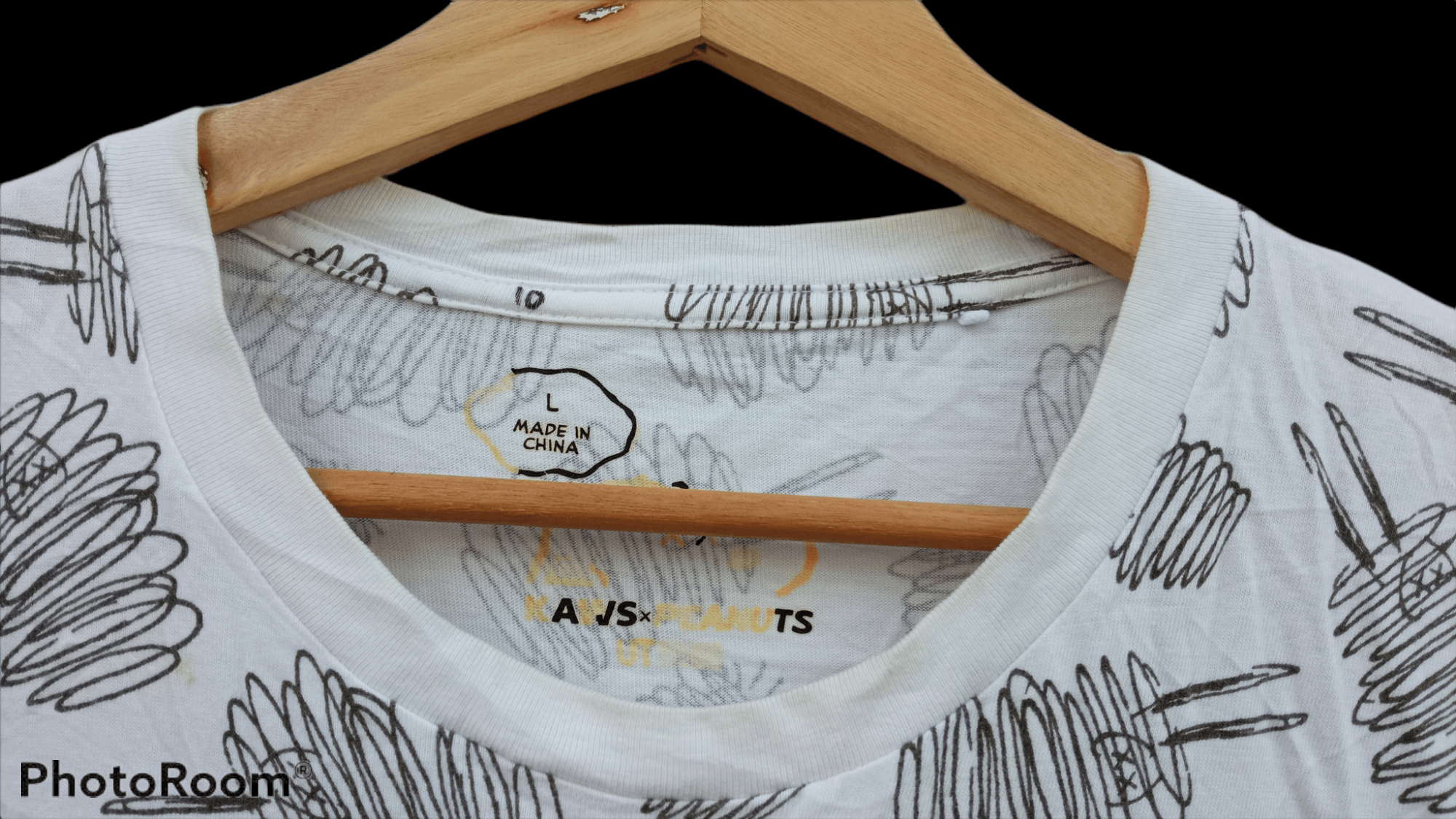 Japanese Brand × Kaws × Uniqlo 🔥🔥UT x Kaws Full Print T-Shirt Size US L / EU 52-54 / 3 - 13 Thumbnail