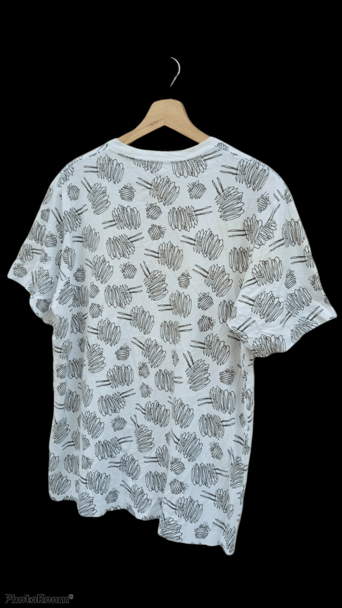 Japanese Brand × Kaws × Uniqlo 🔥🔥UT x Kaws Full Print T-Shirt Size US L / EU 52-54 / 3 - 16 Thumbnail