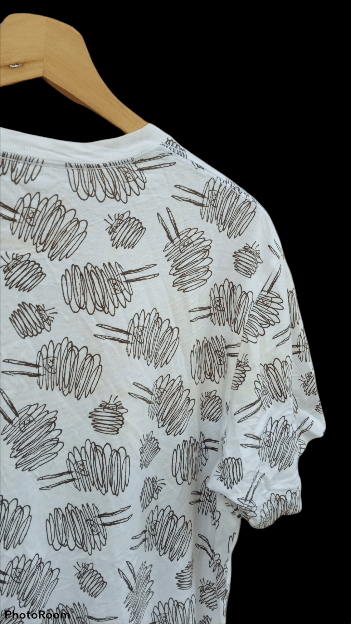 Japanese Brand × Kaws × Uniqlo 🔥🔥UT x Kaws Full Print T-Shirt Size US L / EU 52-54 / 3 - 17 Thumbnail