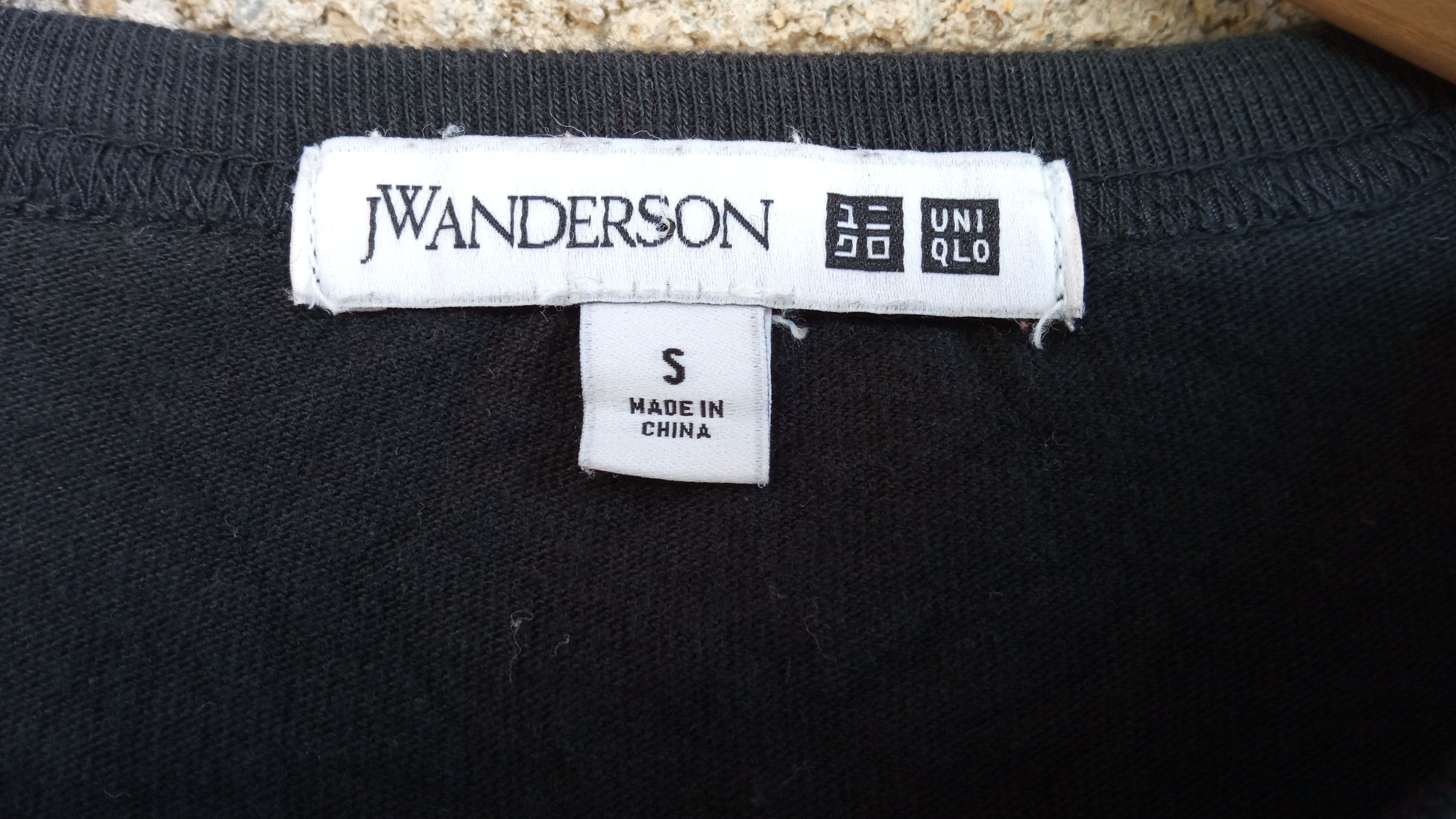 JW Anderson × Japanese Brand × Uniqlo 🔥🔥UT x J.W.Anderson T-Shirt Size US S / EU 44-46 / 1 - 7 Thumbnail