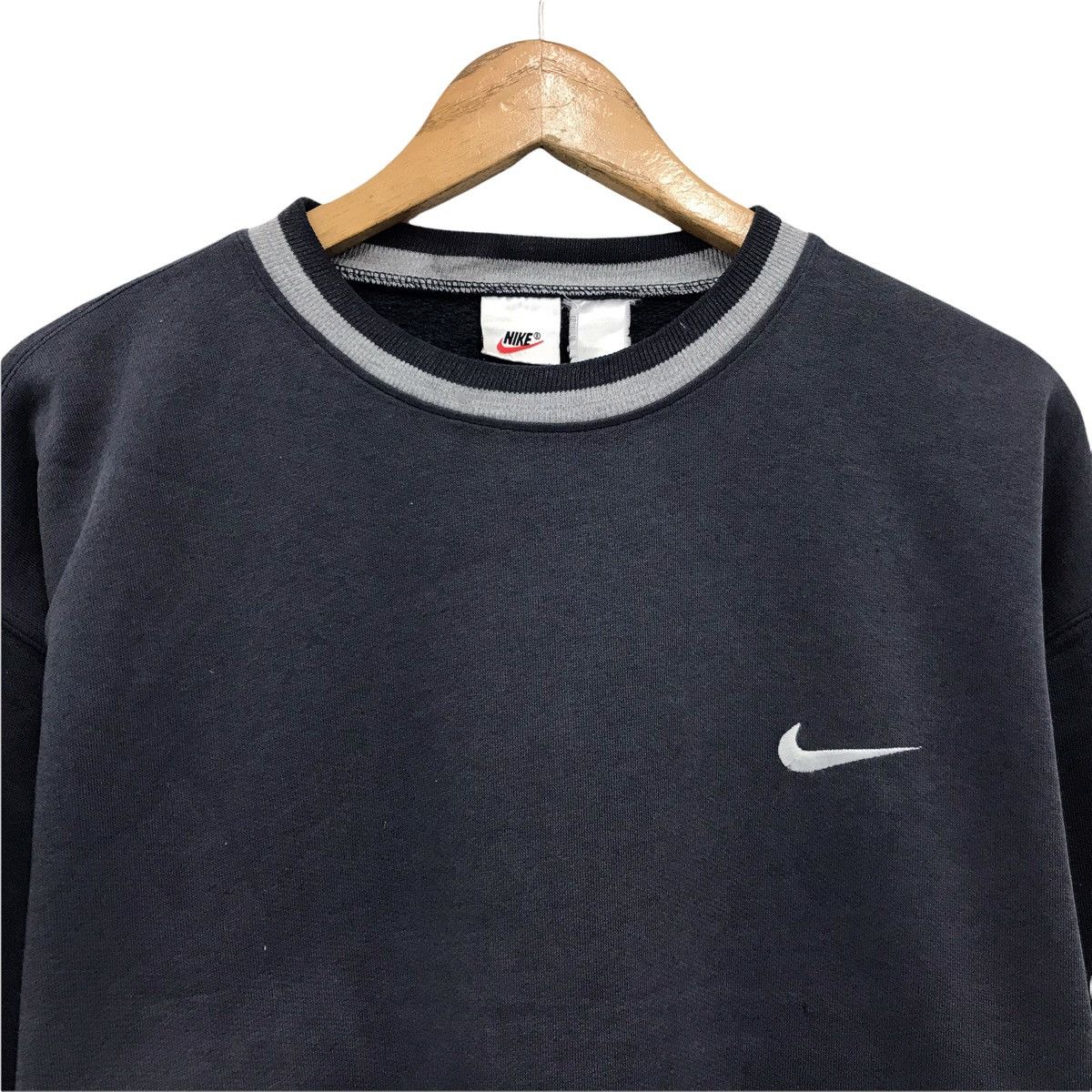 Nike × Vintage Vintage Sun Faded Nike Small Logo Center Swoosh Sweatshirt Size US M / EU 48-50 / 2 - 2 Thumbnail