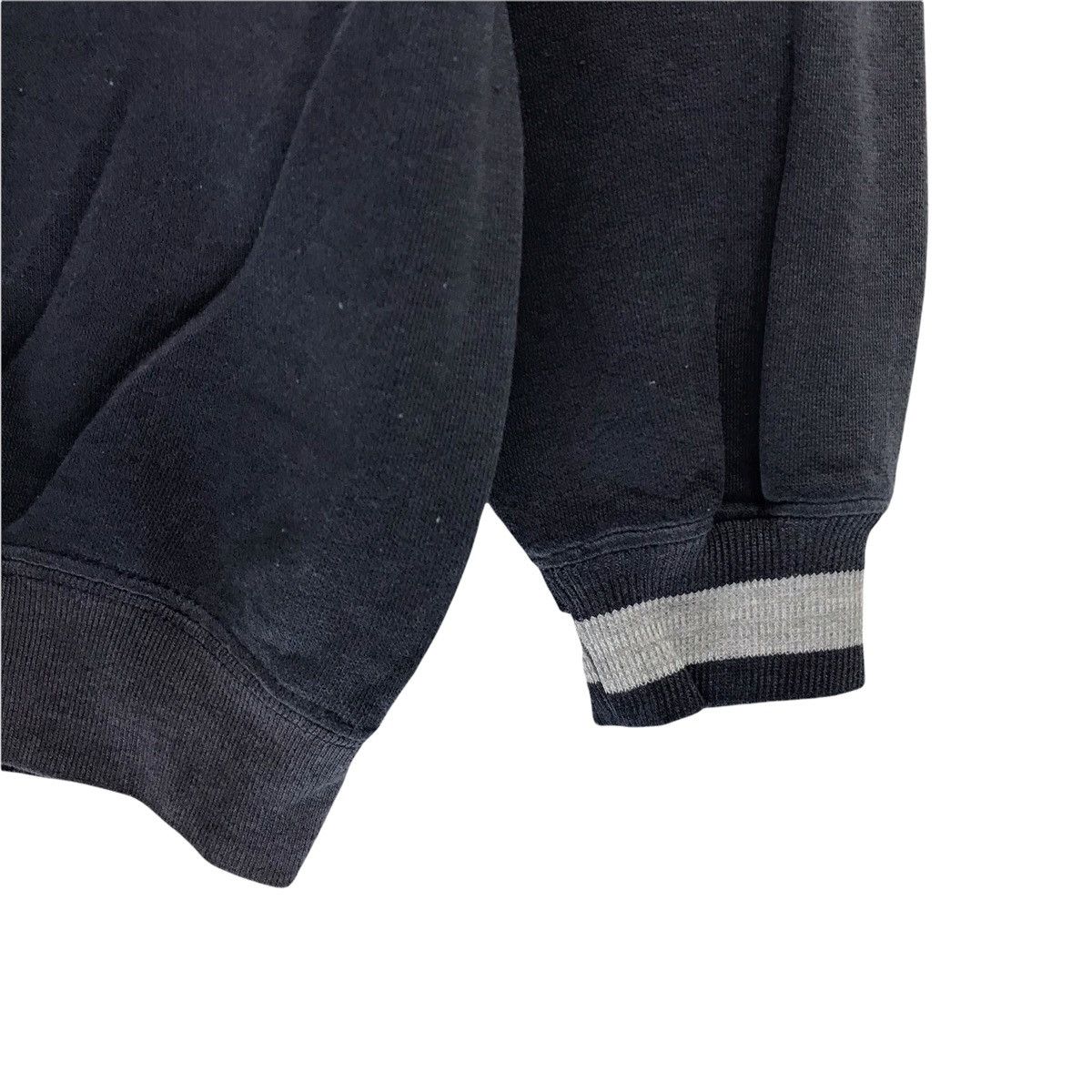 Nike × Vintage Vintage Sun Faded Nike Small Logo Center Swoosh Sweatshirt Size US M / EU 48-50 / 2 - 5 Thumbnail