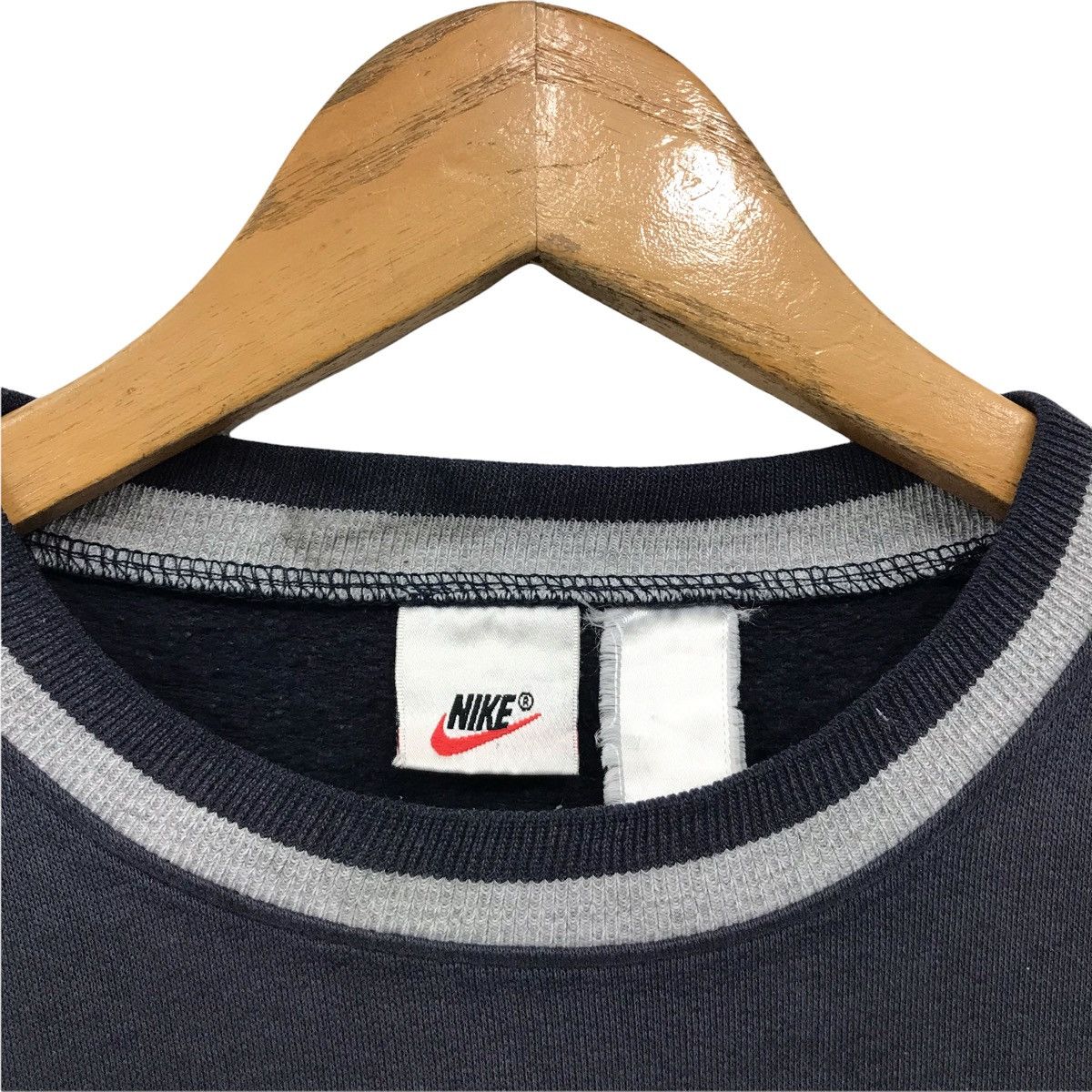Nike × Vintage Vintage Sun Faded Nike Small Logo Center Swoosh Sweatshirt Size US M / EU 48-50 / 2 - 6 Thumbnail