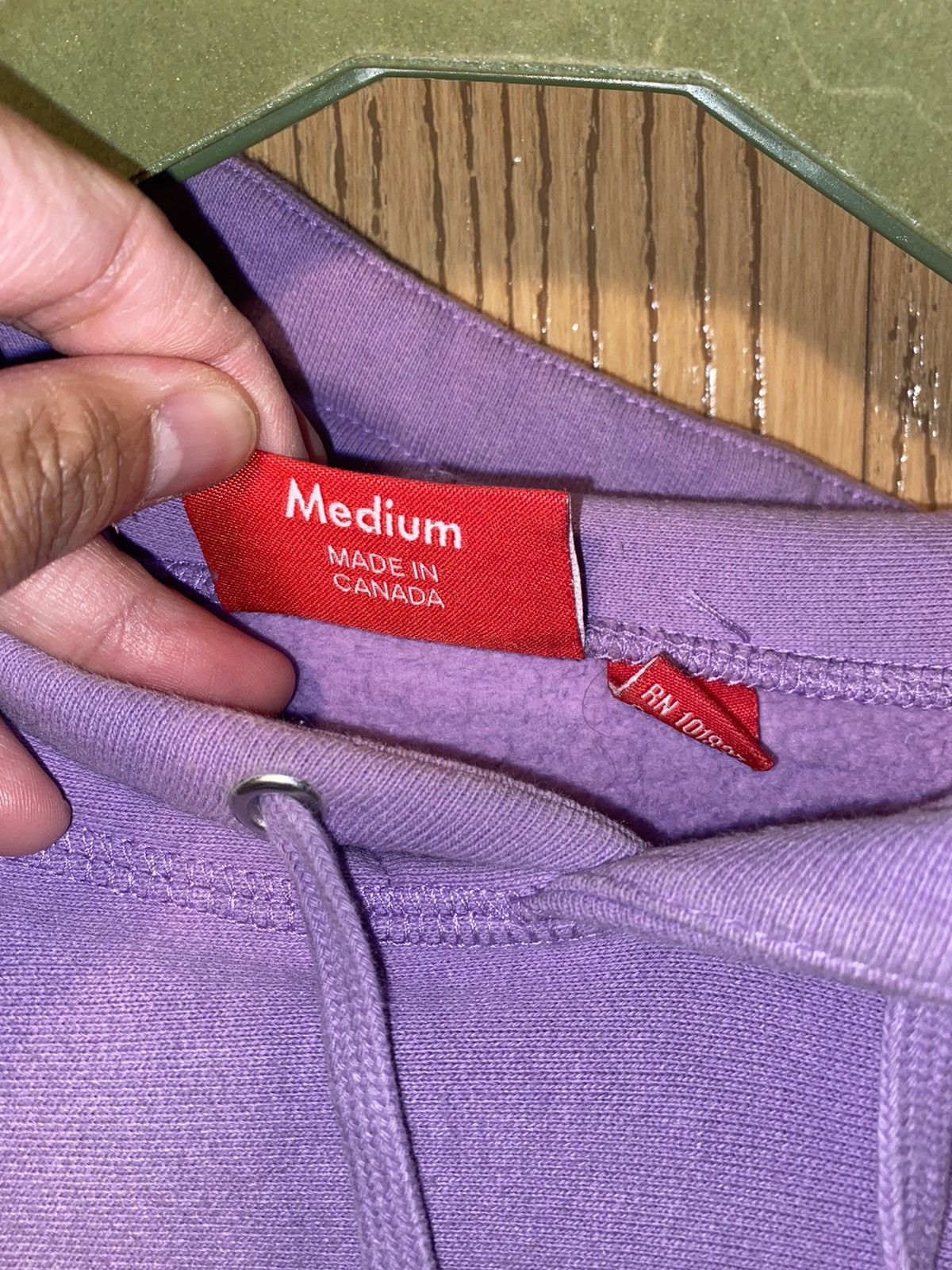 Supreme Supreme Lavender Arm Logo Hoodie Sz M Size US M / EU 48-50 / 2 - 3 Thumbnail