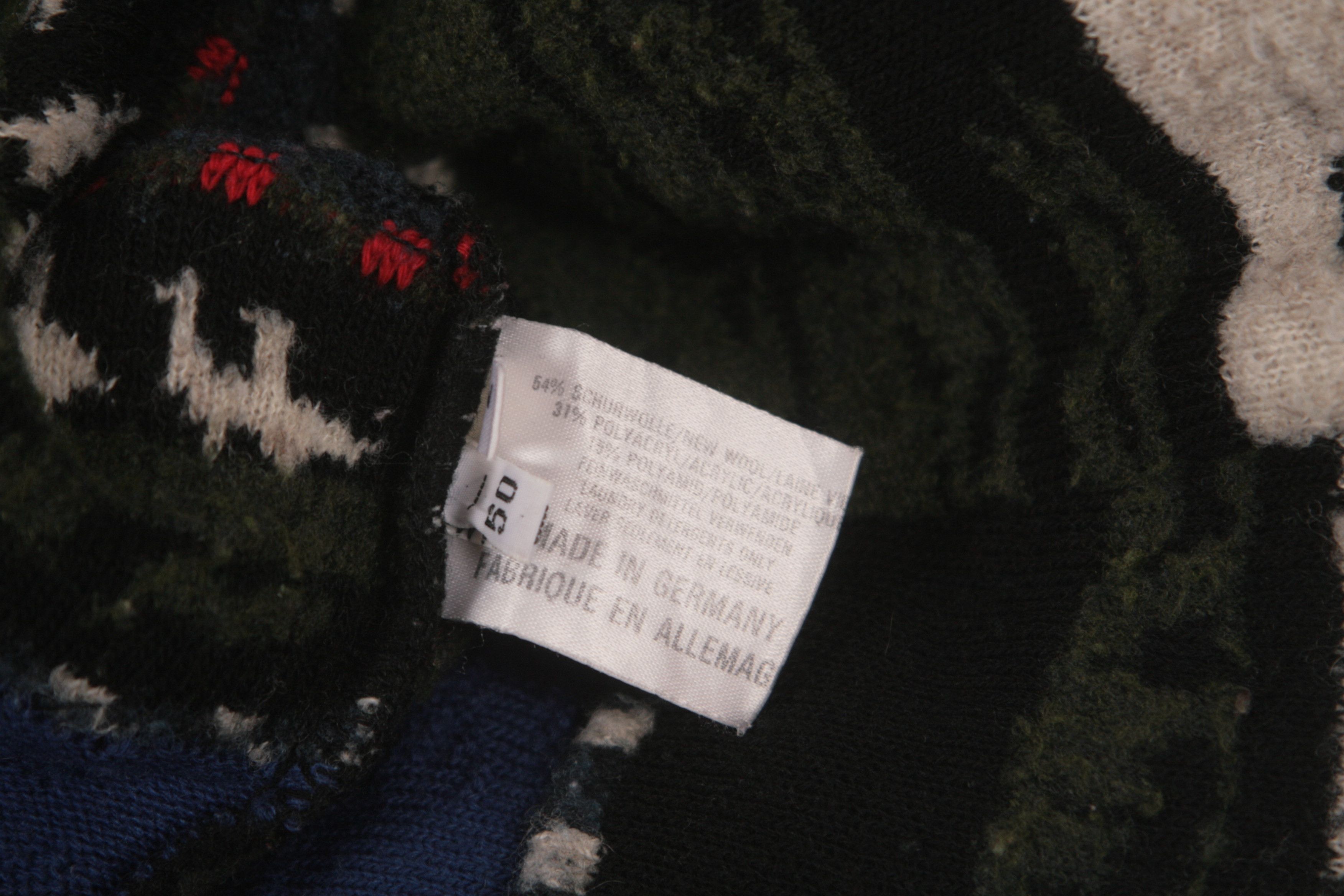 Carlo Colucci Rare Carlo Colucci Abstract Art Knitted V-neck Sweater Size US M / EU 48-50 / 2 - 6 Thumbnail