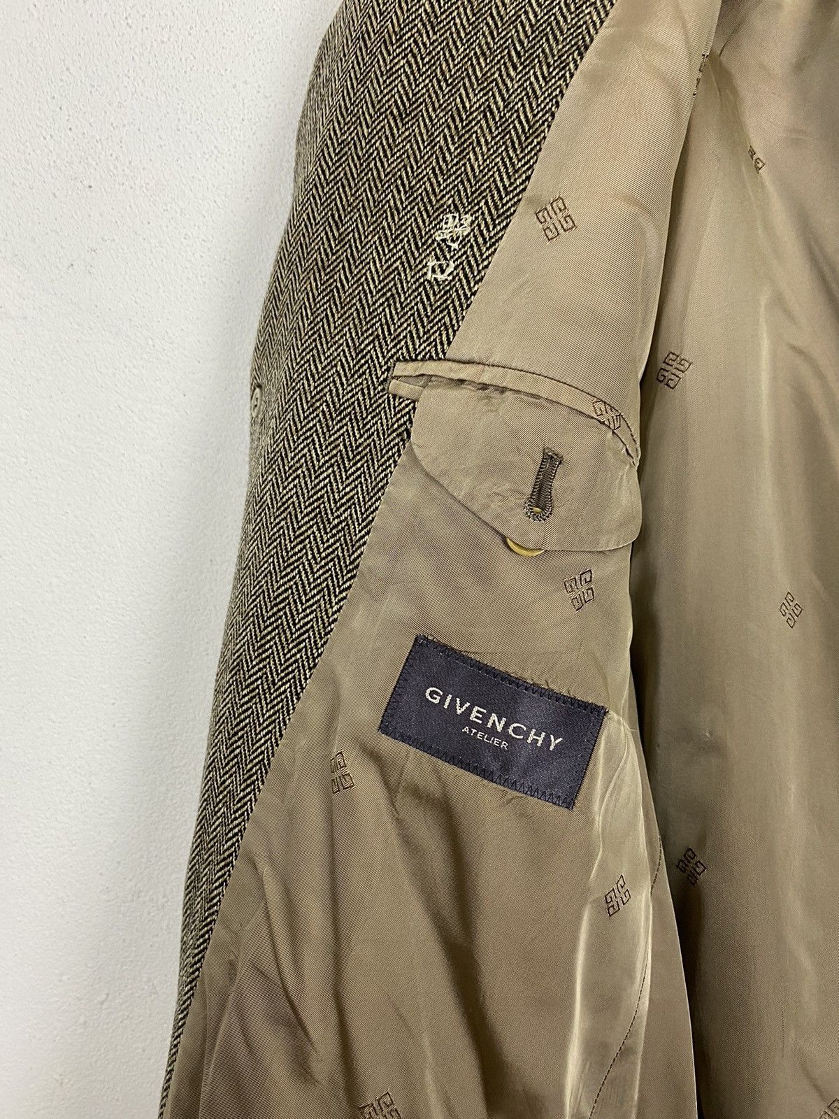 Givenchy × Vintage GK146 VINTAGE GIVENCHY JACKET WOOL FABRIC Size US L / EU 52-54 / 3 - 7 Thumbnail