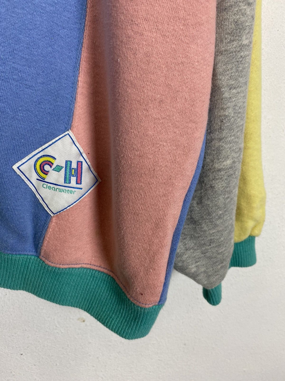 Vintage VINTAGE H2O MULTI-COLOUR SWEATER Size US M / EU 48-50 / 2 - 5 Thumbnail