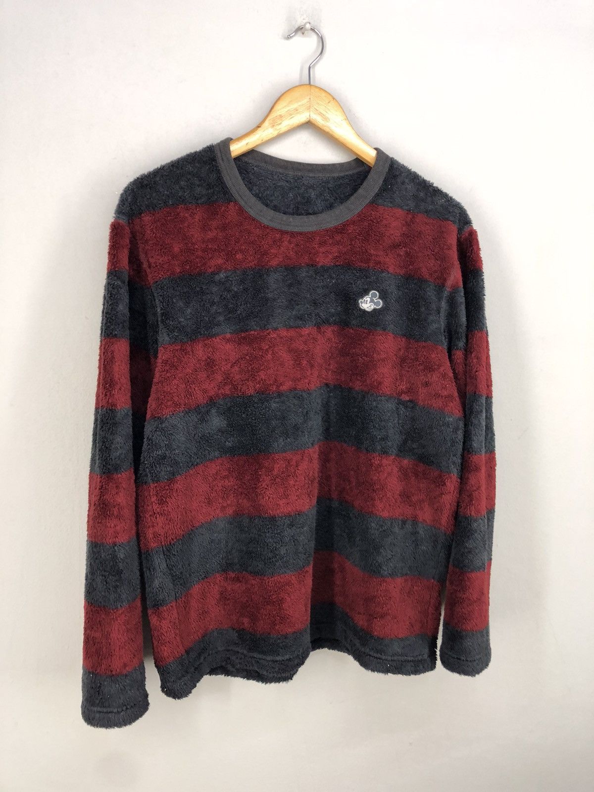 Japanese Brand × Mickey Mouse × Uniqlo 🔥MICKEY DISNEY X UNIQLO FUR FLEECE STRIPE LONG SLEEVE Size US M / EU 48-50 / 2 - 4 Thumbnail