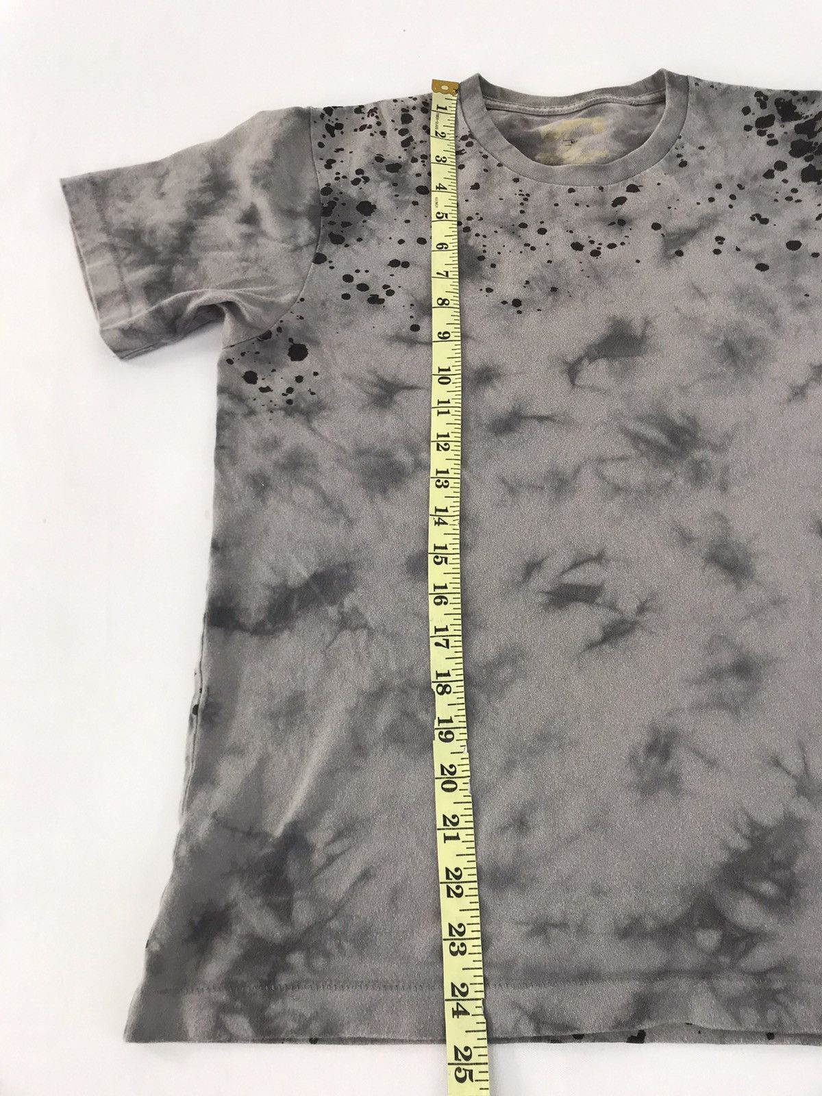Japanese Brand Uniqlo X Abstract Expression Futura Tye Dye Bleach Size M Size M / US 6-8 / IT 42-44 - 7 Thumbnail