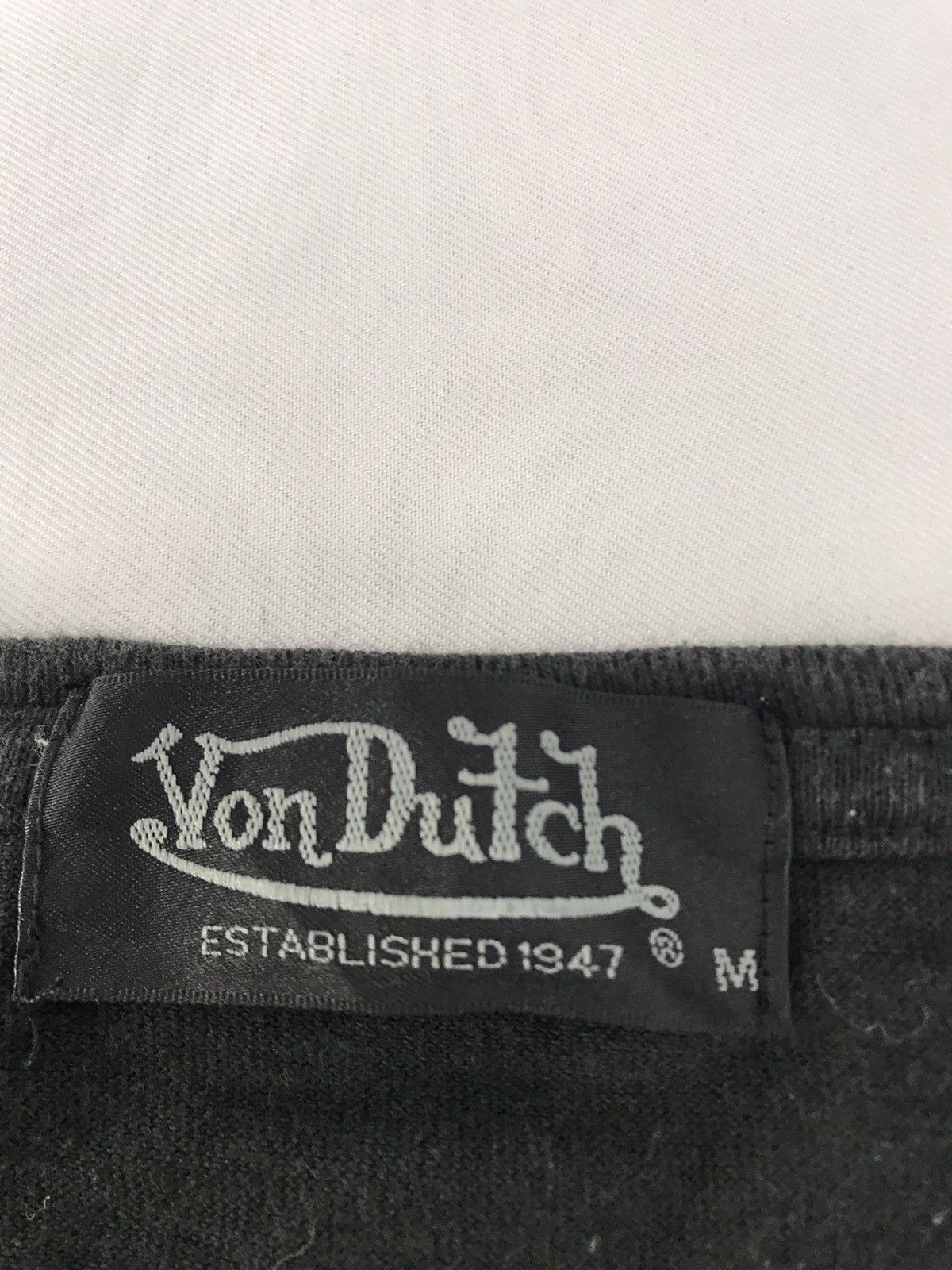 Vintage Von Dutch The Moisiest Power Motion Spell Out Tee Size US S / EU 44-46 / 1 - 4 Thumbnail