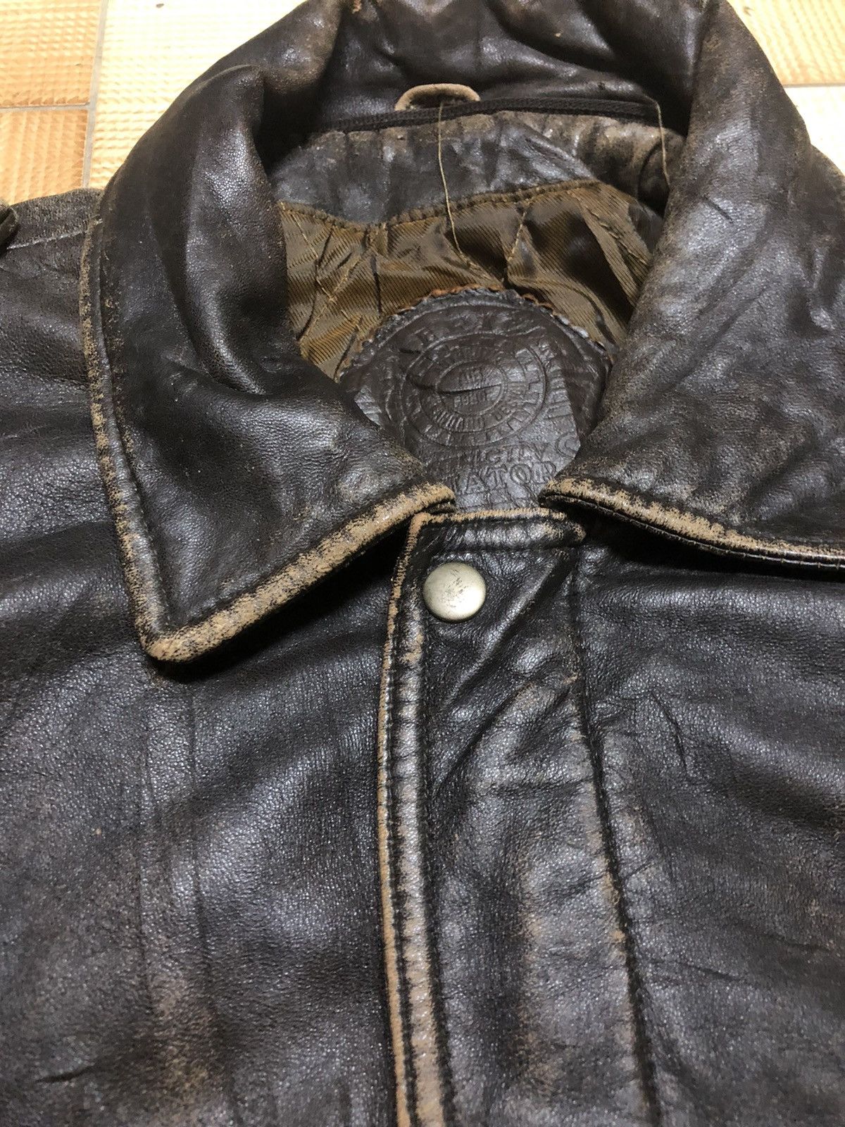 Vintage ❌DELETE TODAY🚀 Thrashed Vtg Leather US Air Force Aviators Size US L / EU 52-54 / 3 - 11 Thumbnail