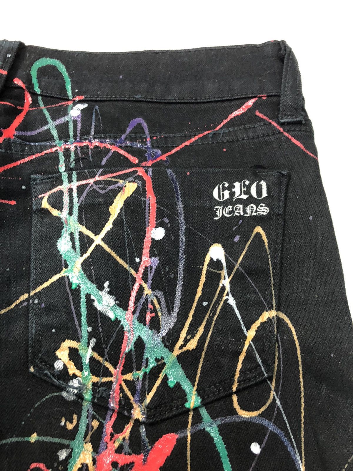Designer × GEO GEO BY GEOVANNY BLACK ART PAINTING SHORT PANTS Size US 31 - 2 Thumbnail