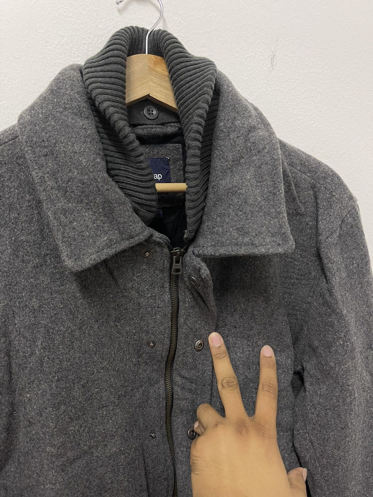 Gap × Japanese Brand × Vintage Vintage Gap Zip Up Winter Jacket Size US M / EU 48-50 / 2 - 3 Thumbnail