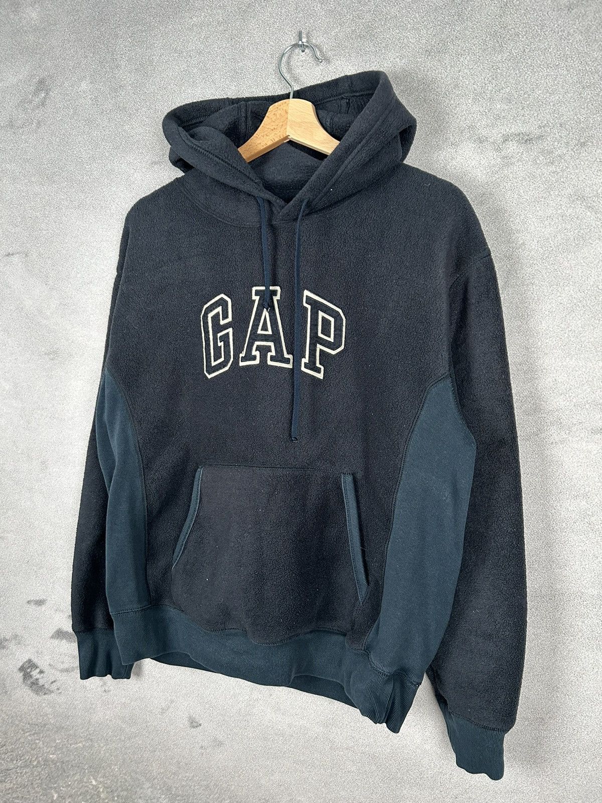 GAP Hoodie Sweatshirt Spellout Logo Vintage Streetwear