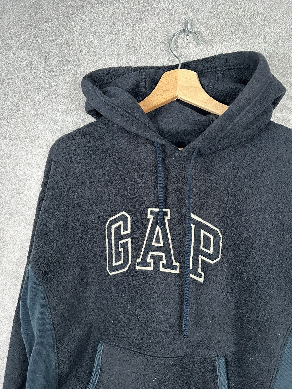 GAP Hoodie Sweatshirt Spellout Logo Vintage Streetwear