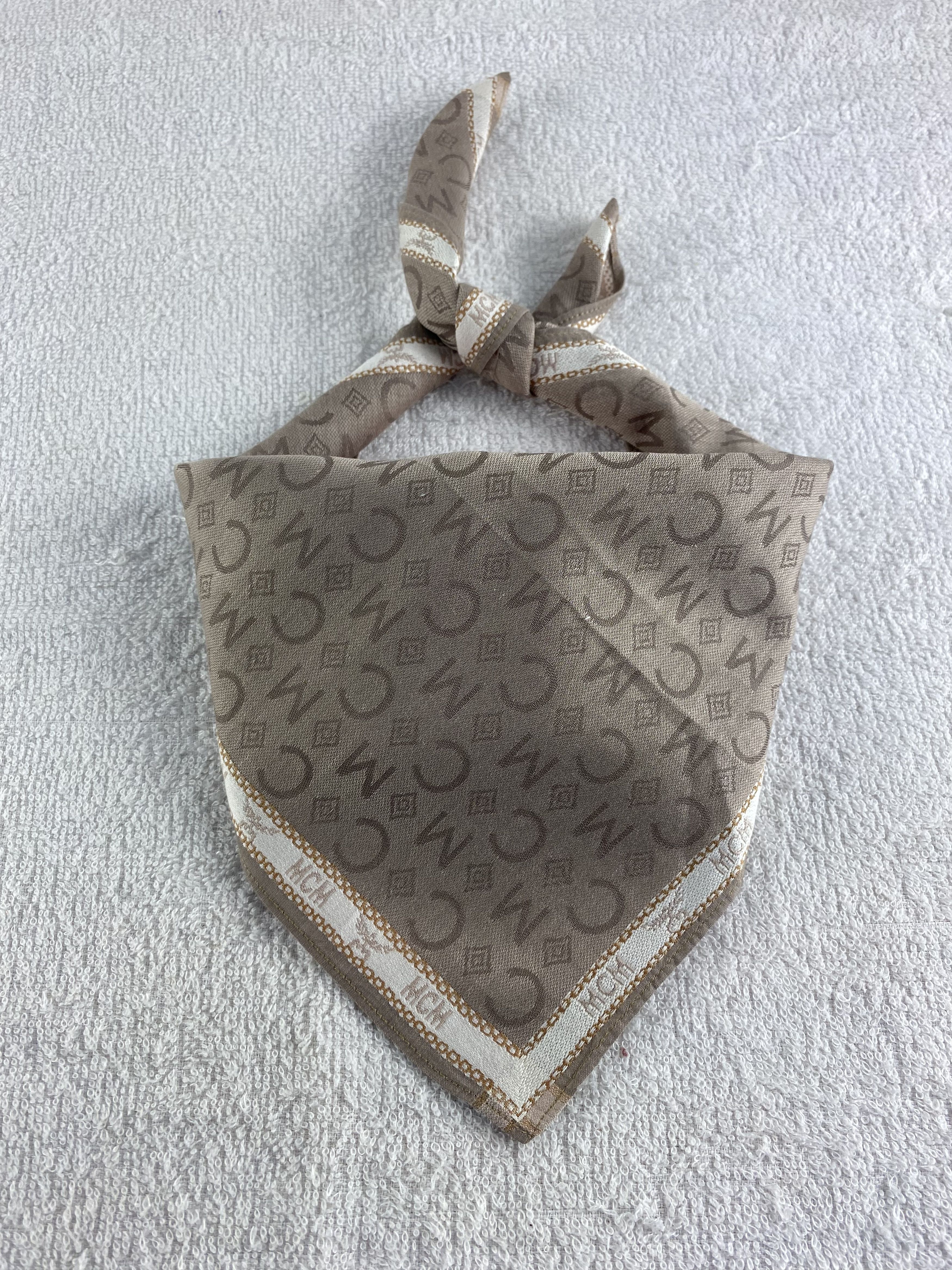 MCM MCM Handkerchief / Bandana / Neckerchief C128 Size ONE SIZE - 1 Thumbnail