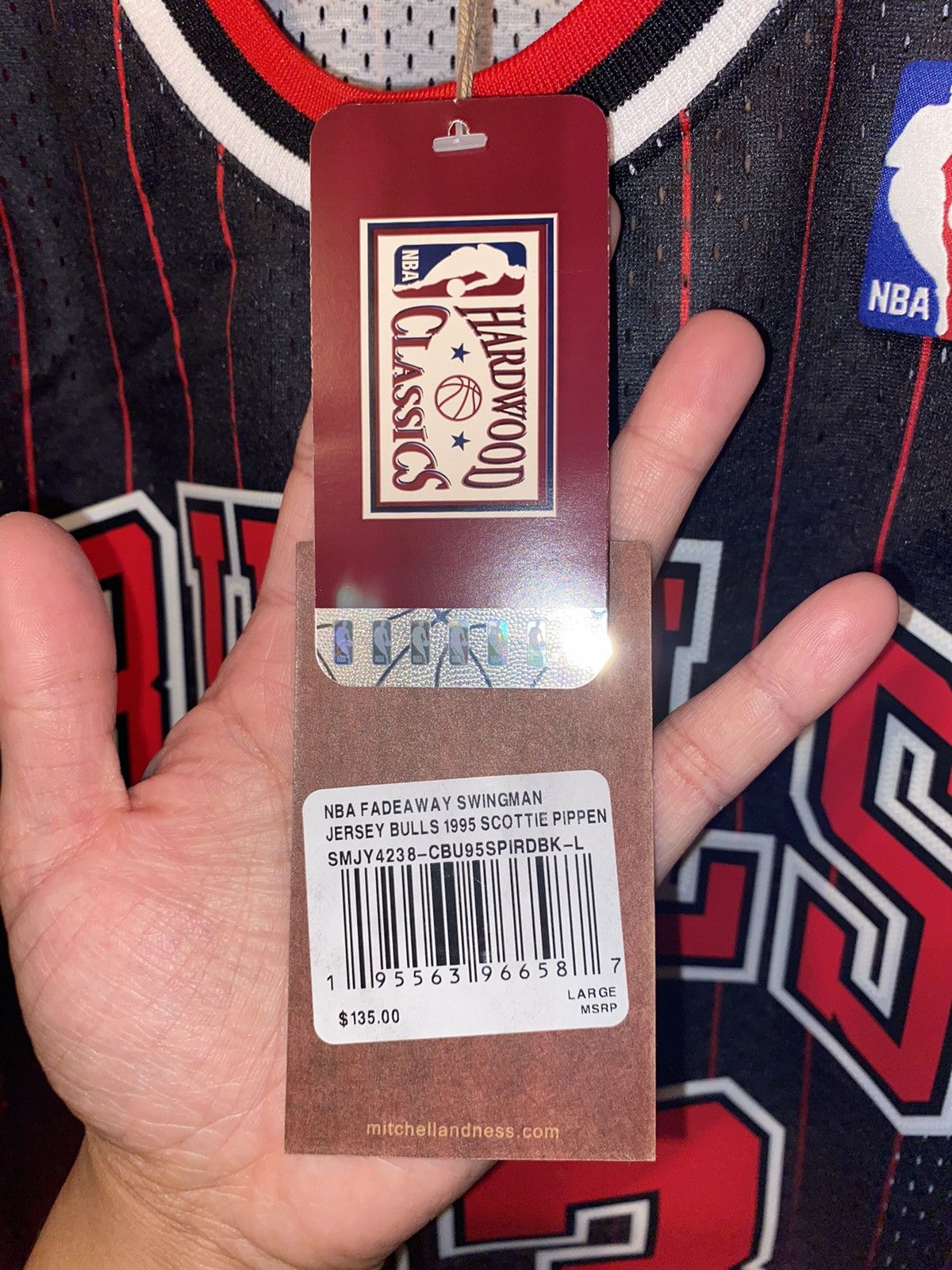 Mitchell & Ness × NBA Mitchell & Ness Chicago Bulls Scottie Pippen #33 Jersey Sz L Size US L / EU 52-54 / 3 - 5 Thumbnail