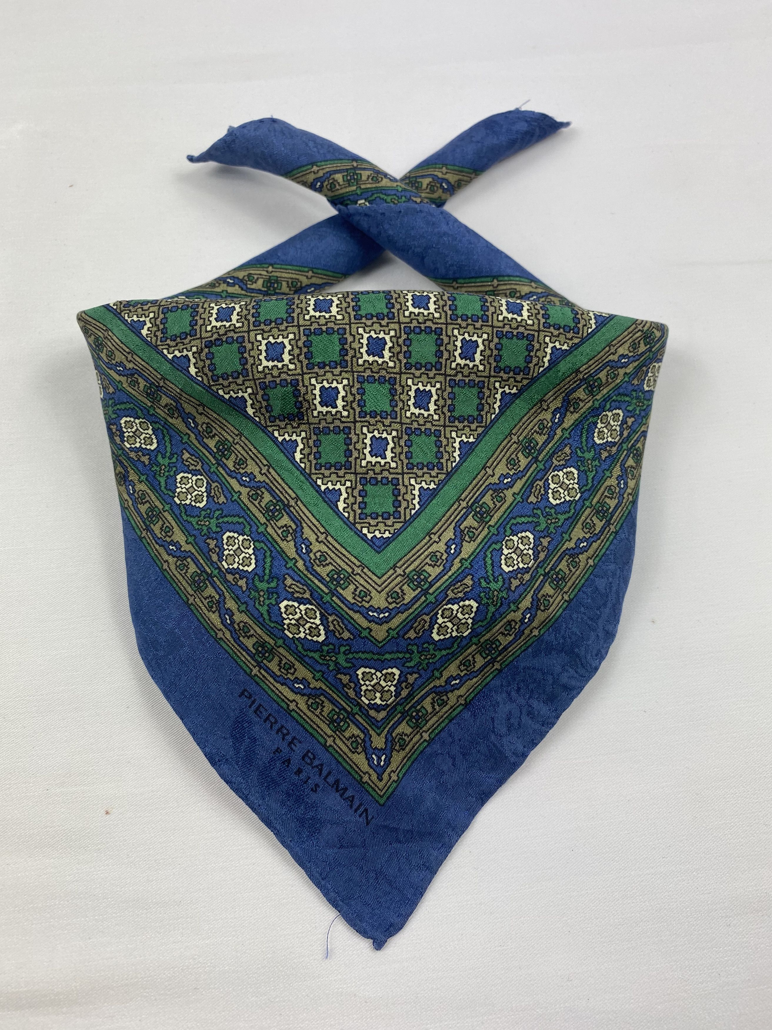 Pierre Balmain × Vintage Pierre Balmain Handkerchief / Bandana / Neckerchief Size ONE SIZE - 1 Thumbnail