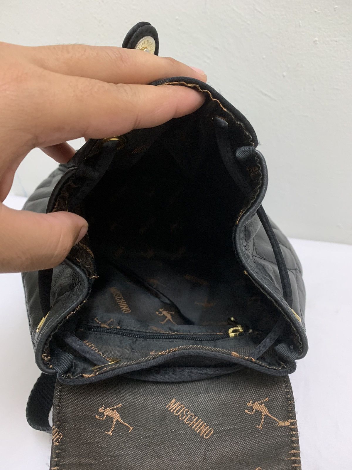 Moschino Vintage Moschino Quilted Logo Mini Backpack Size ONE SIZE - 5 Thumbnail
