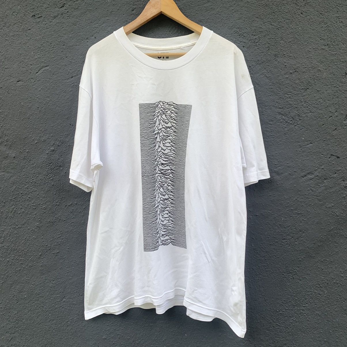 Uniqlo Peter Saville And Joy Division X Uniqlo Tee Size US XL / EU 56 / 4 - 1 Thumbnail