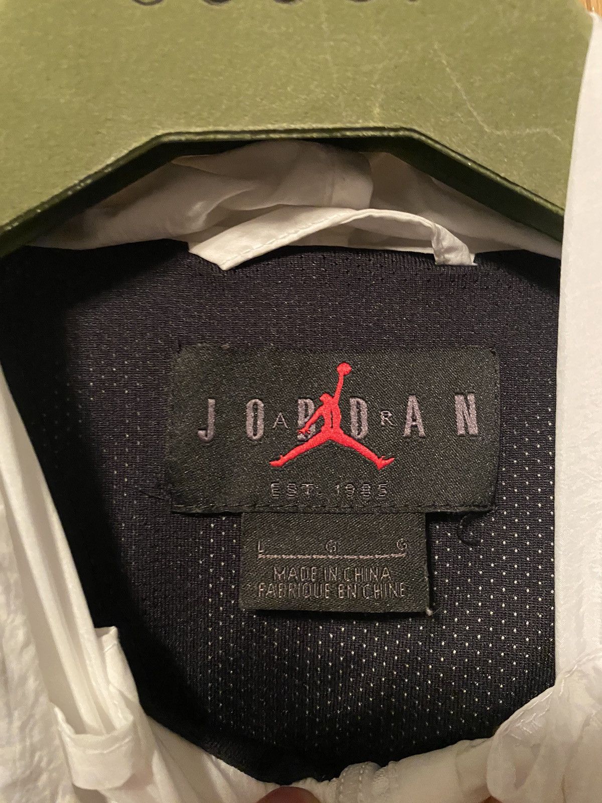 Jordan Brand × Nike Nike Jordan Rain Jacket Sz L Size US L / EU 52-54 / 3 - 2 Thumbnail