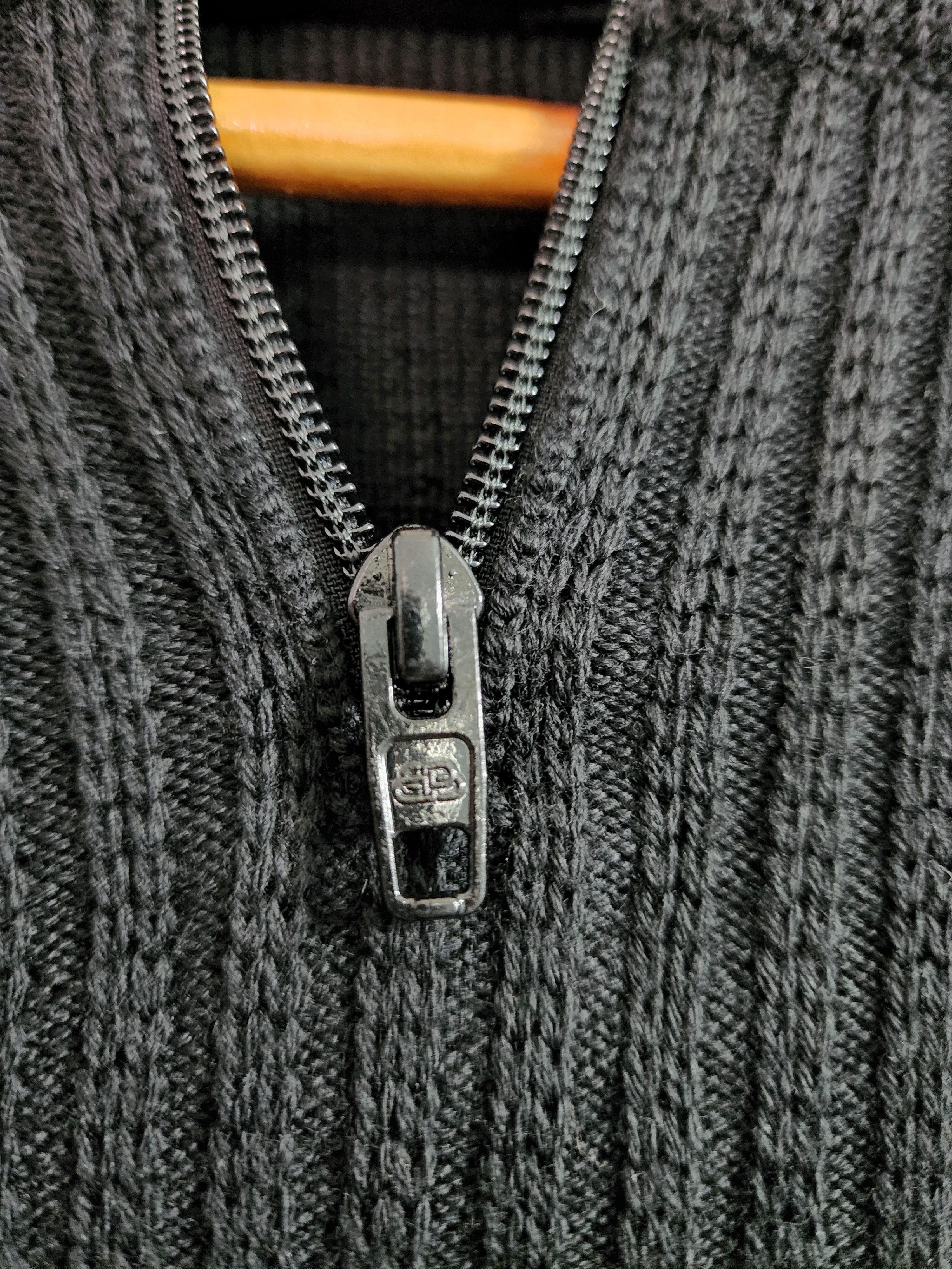 Balenciaga Embroidered Logo Wool Sweater Size US M / EU 48-50 / 2 - 5 Thumbnail